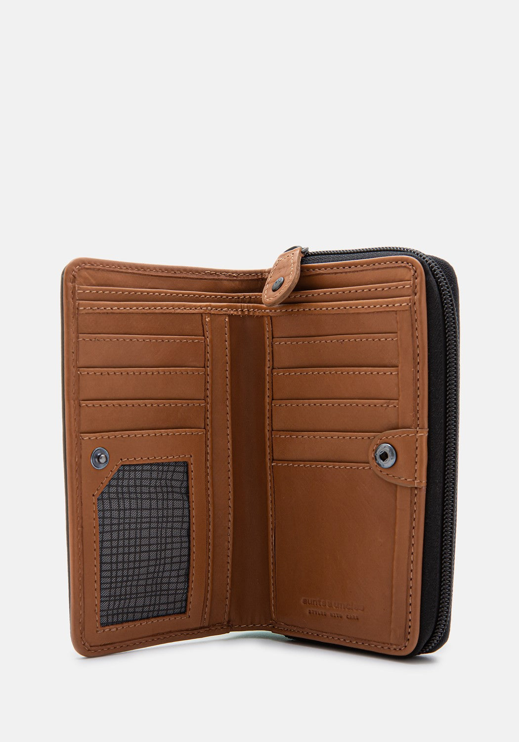 Mishima RV-Börse fallen rock | Bildmaterial bereitgestellt von SHOES.PLEASE.