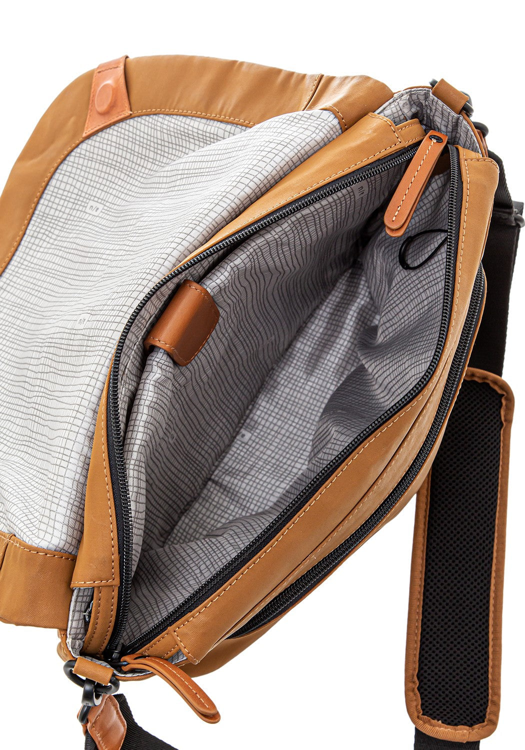 Matsumoto Umhängetasche rubber | Bildmaterial bereitgestellt von SHOES.PLEASE.