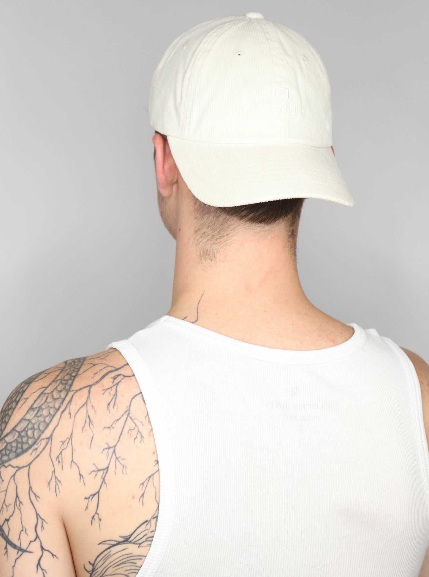 Alpha LP Cap off white cord weiß | Bildmaterial bereitgestellt von SHOES.PLEASE.