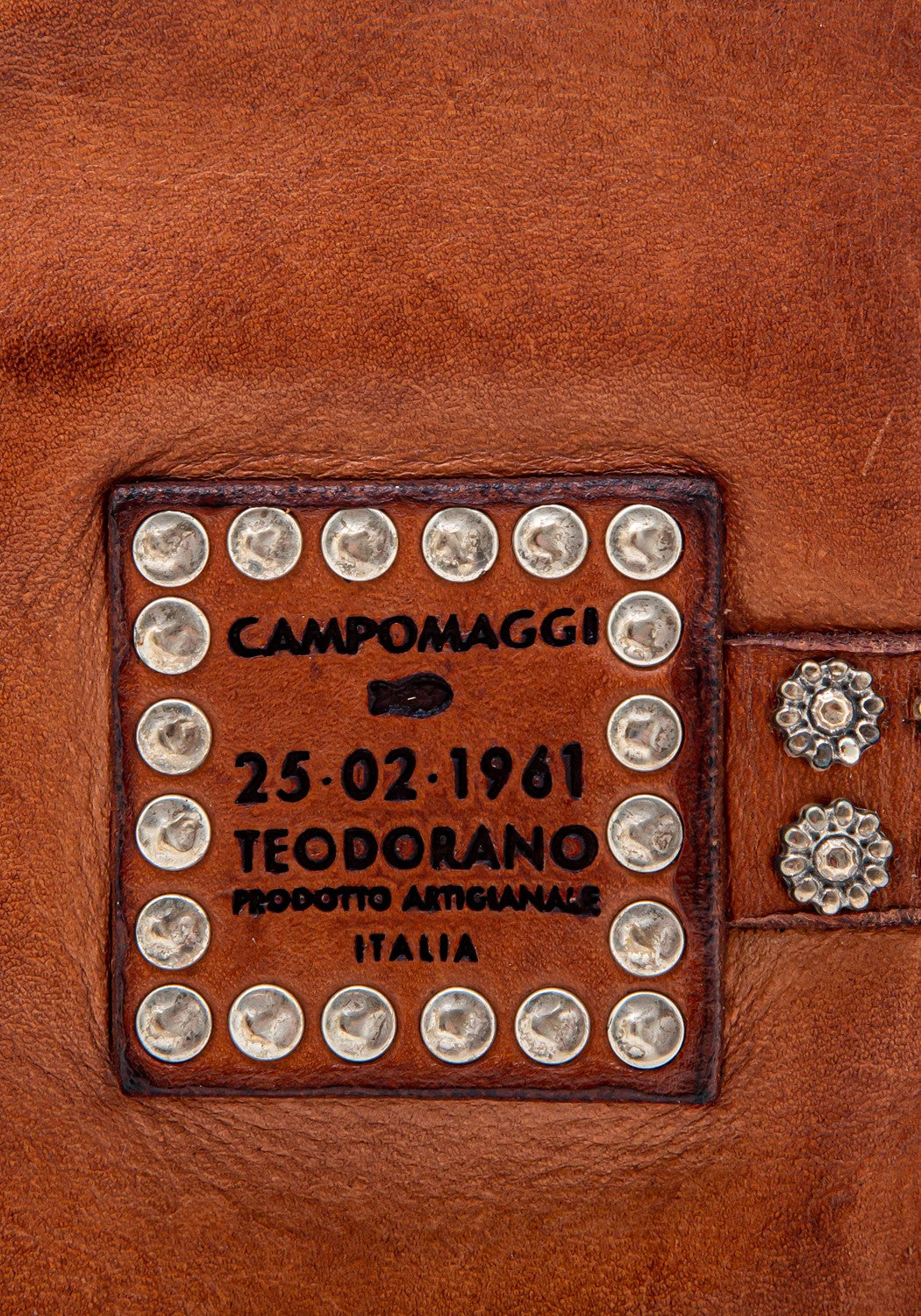 C002060ND-X2286-C1502 Geldbörse cognac | Bildmaterial bereitgestellt von SHOES.PLEASE.