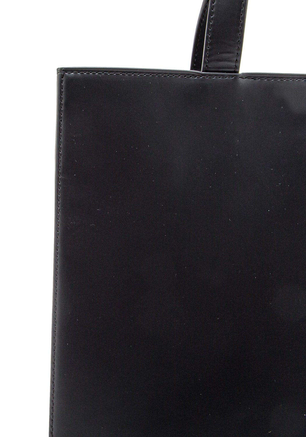Tote black dunkel | Bildmaterial bereitgestellt von SHOES.PLEASE.