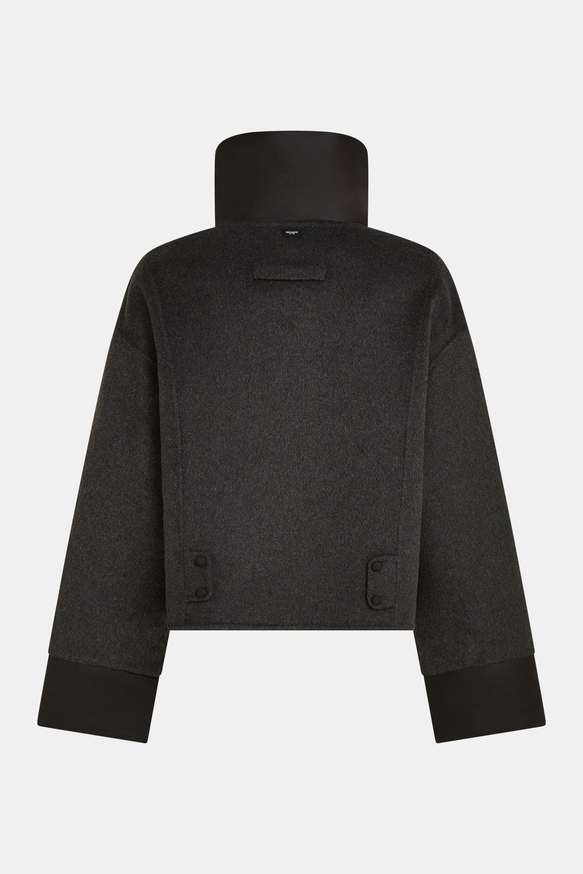 Coat black | Bildmaterial bereitgestellt von SHOES.PLEASE.