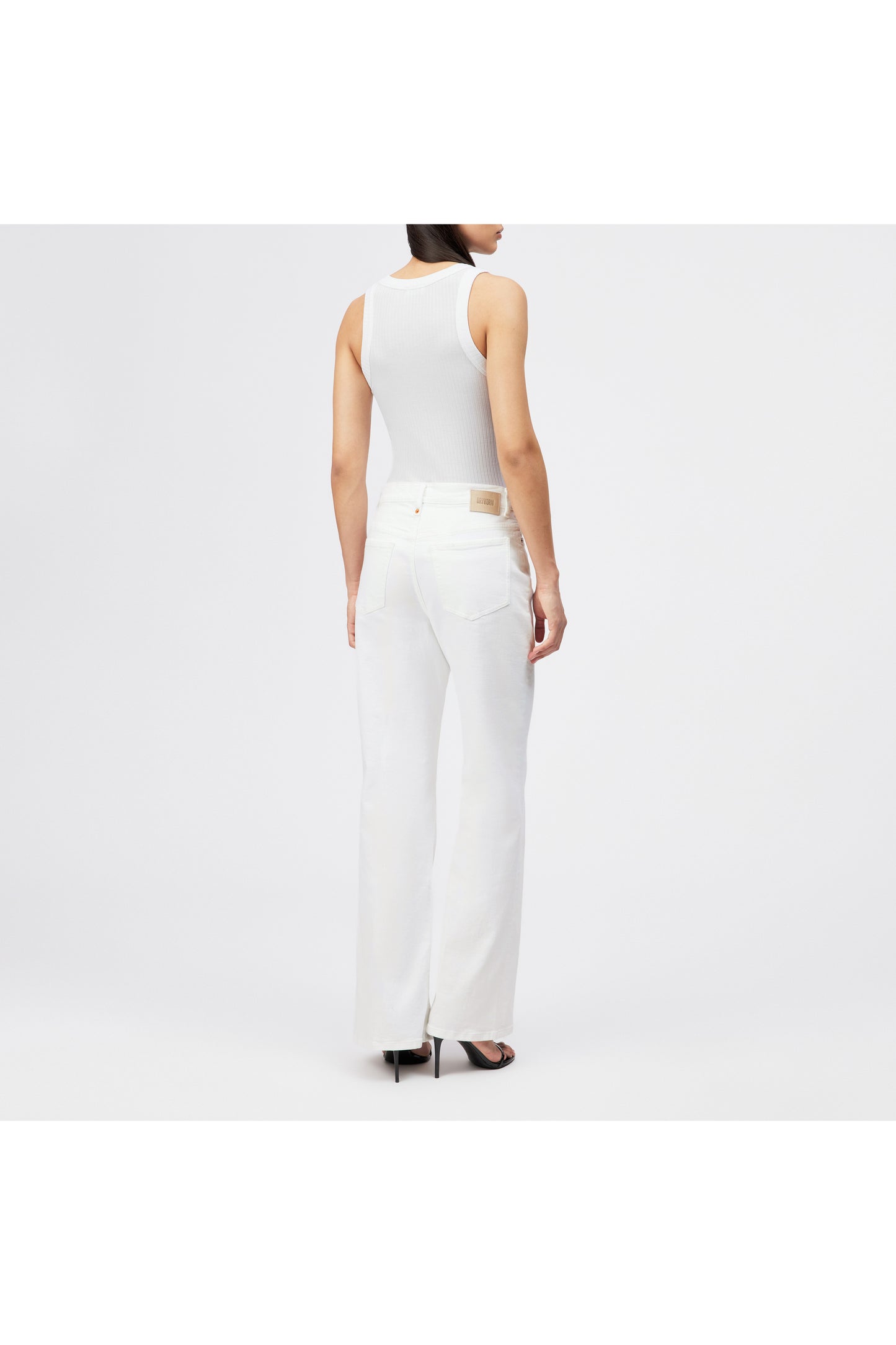 TAVIRA 890103-520247-6000 white | Bildmaterial bereitgestellt von SHOES.PLEASE.