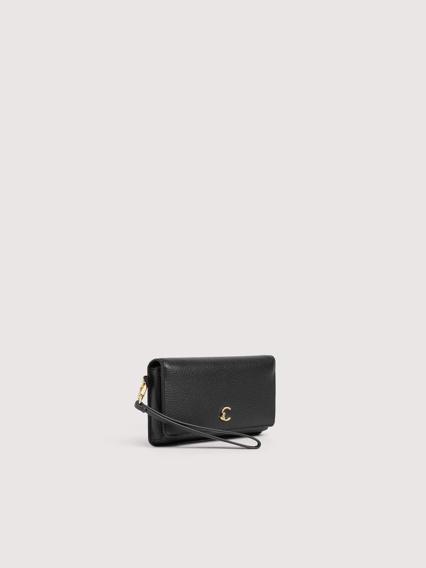 COCCINELLE C-ME ENVELOPES GRAINED LEATHER noir | Bildmaterial bereitgestellt von SHOES.PLEASE.