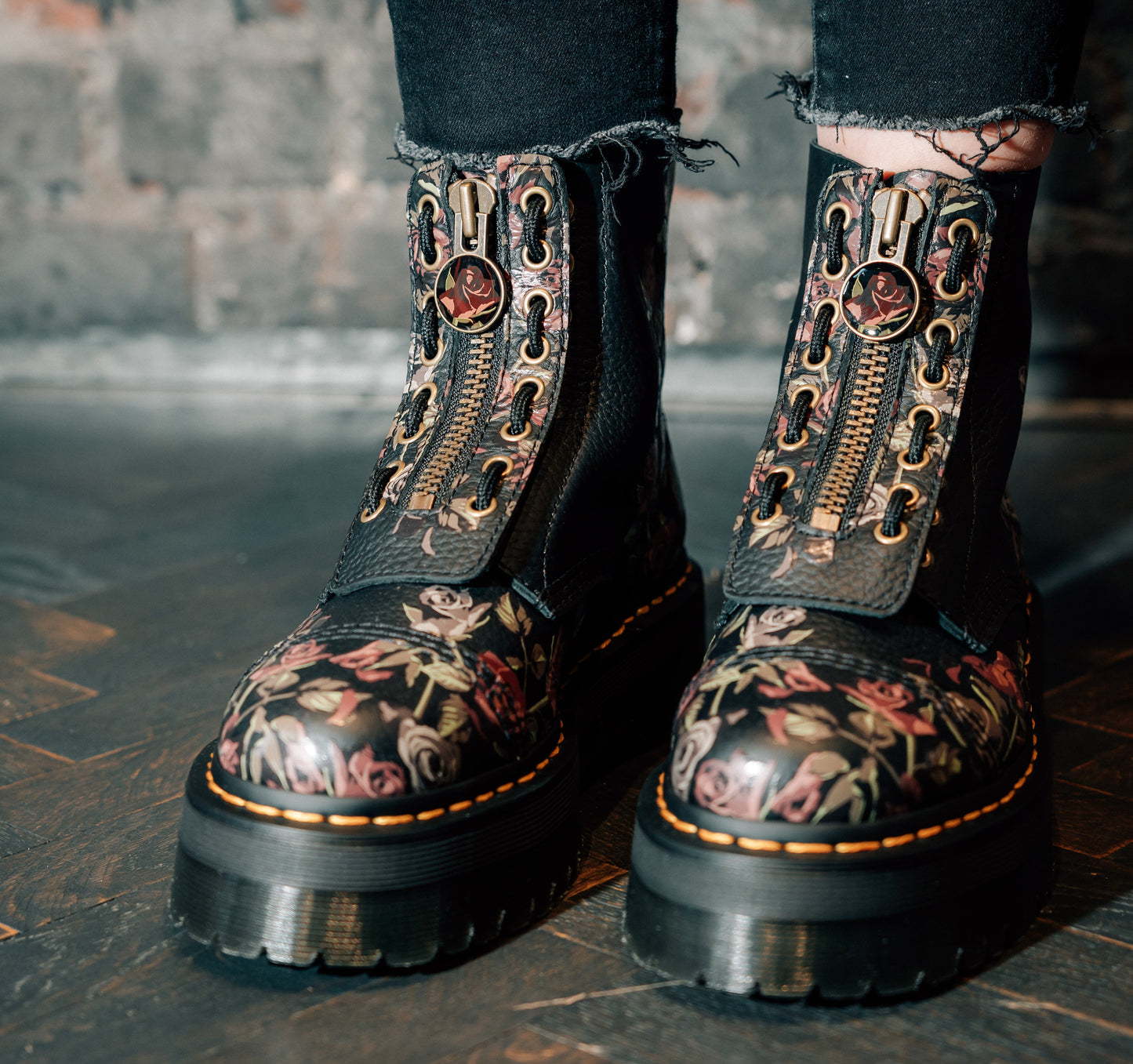 Sinclair Decayed Roses Classic Tumbled N | Bildmaterial bereitgestellt von SHOES.PLEASE.