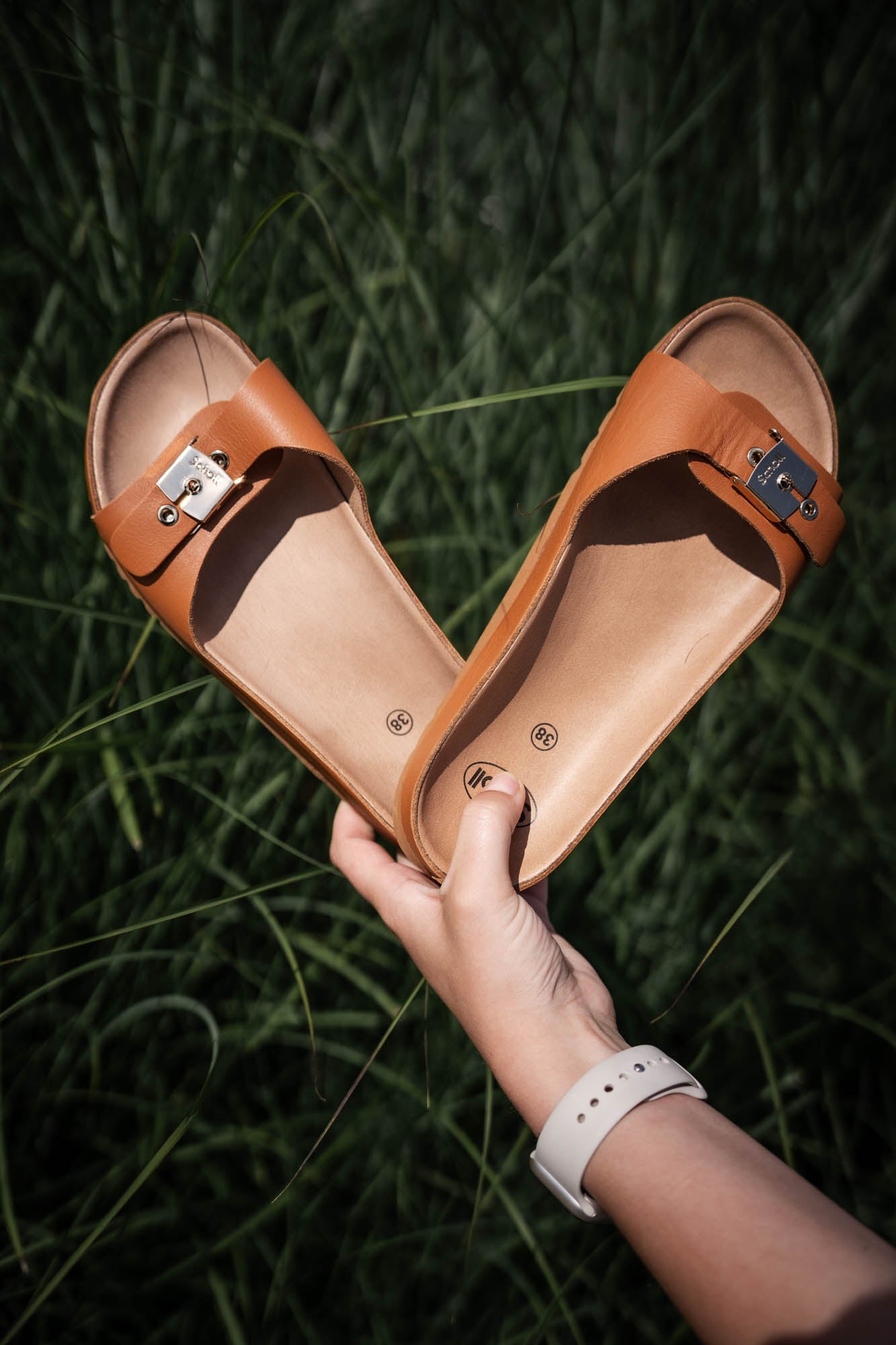Meg cognac | Bildmaterial bereitgestellt von SHOES.PLEASE.