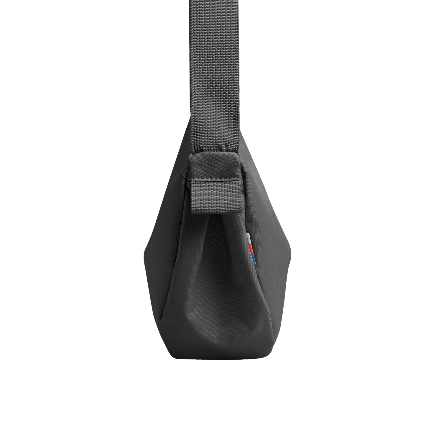Moon Bag Small shark | Bildmaterial bereitgestellt von SHOES.PLEASE.