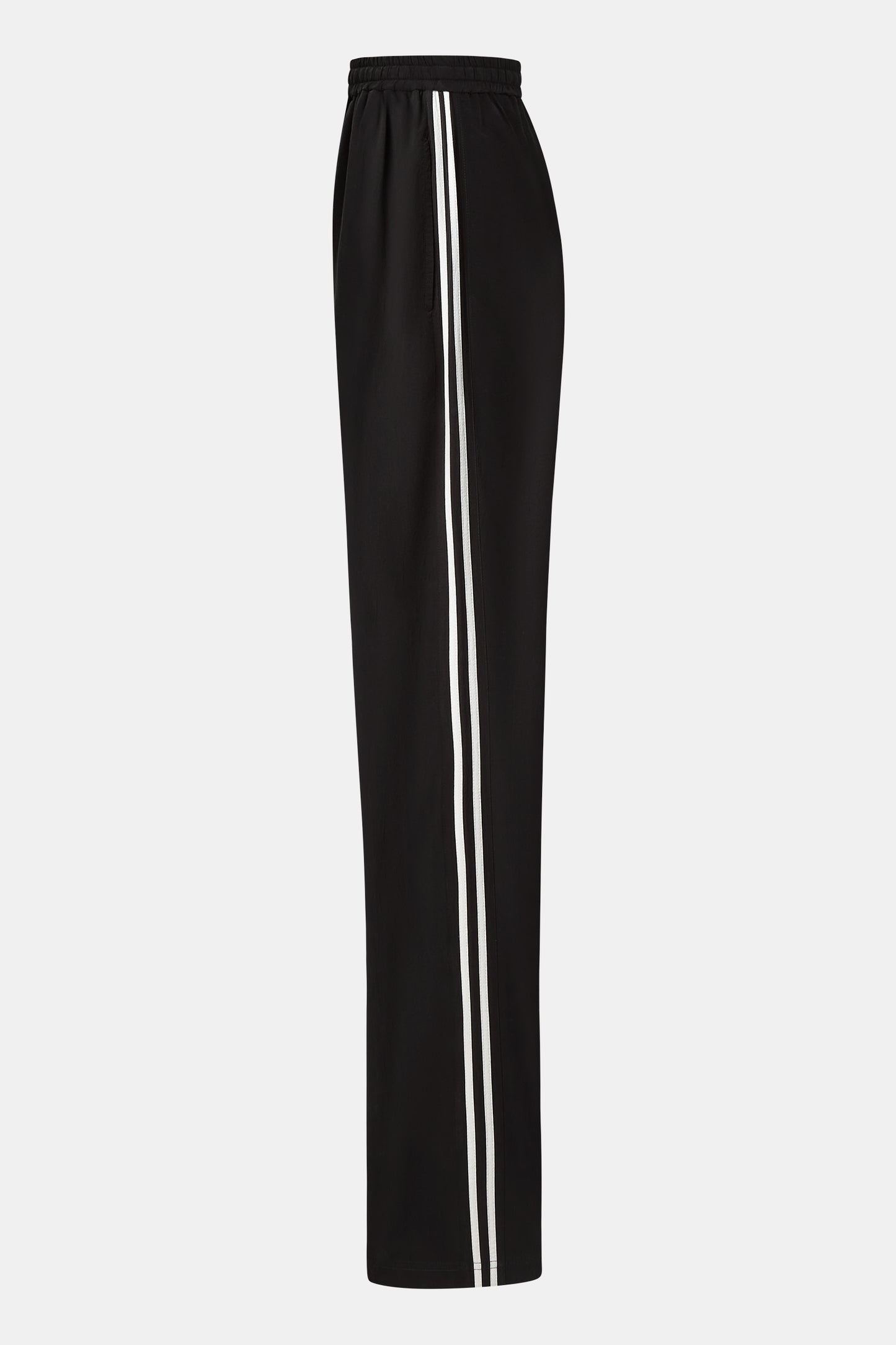 Trousers black | Bildmaterial bereitgestellt von SHOES.PLEASE.