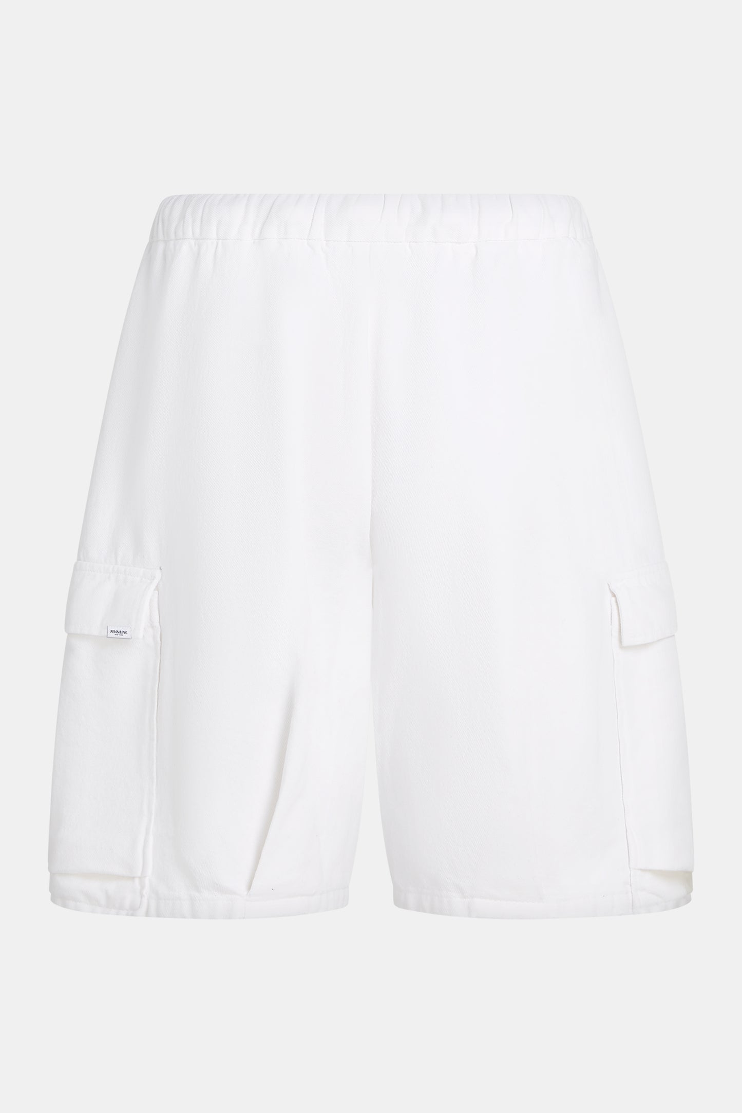 Shorts white | Bildmaterial bereitgestellt von SHOES.PLEASE.