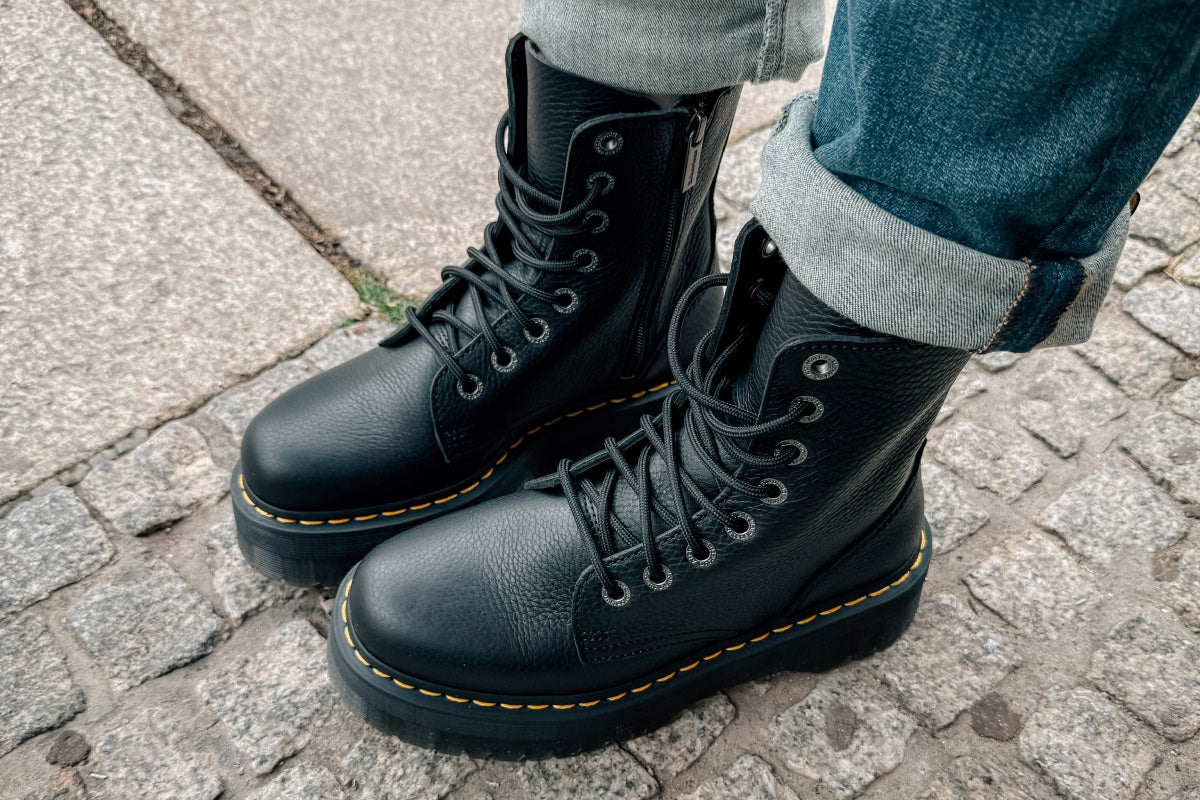 Bildmaterial bereitgestellt von SHOES.PLEASE.