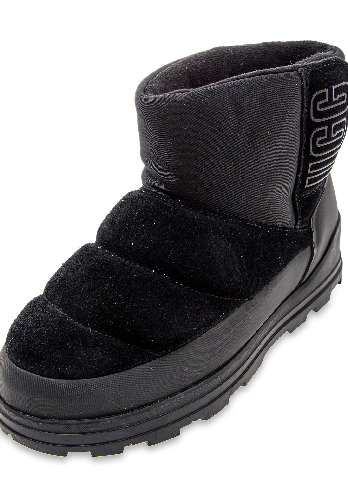 Classic Klamath Mini black | Bildmaterial bereitgestellt von SHOES.PLEASE.