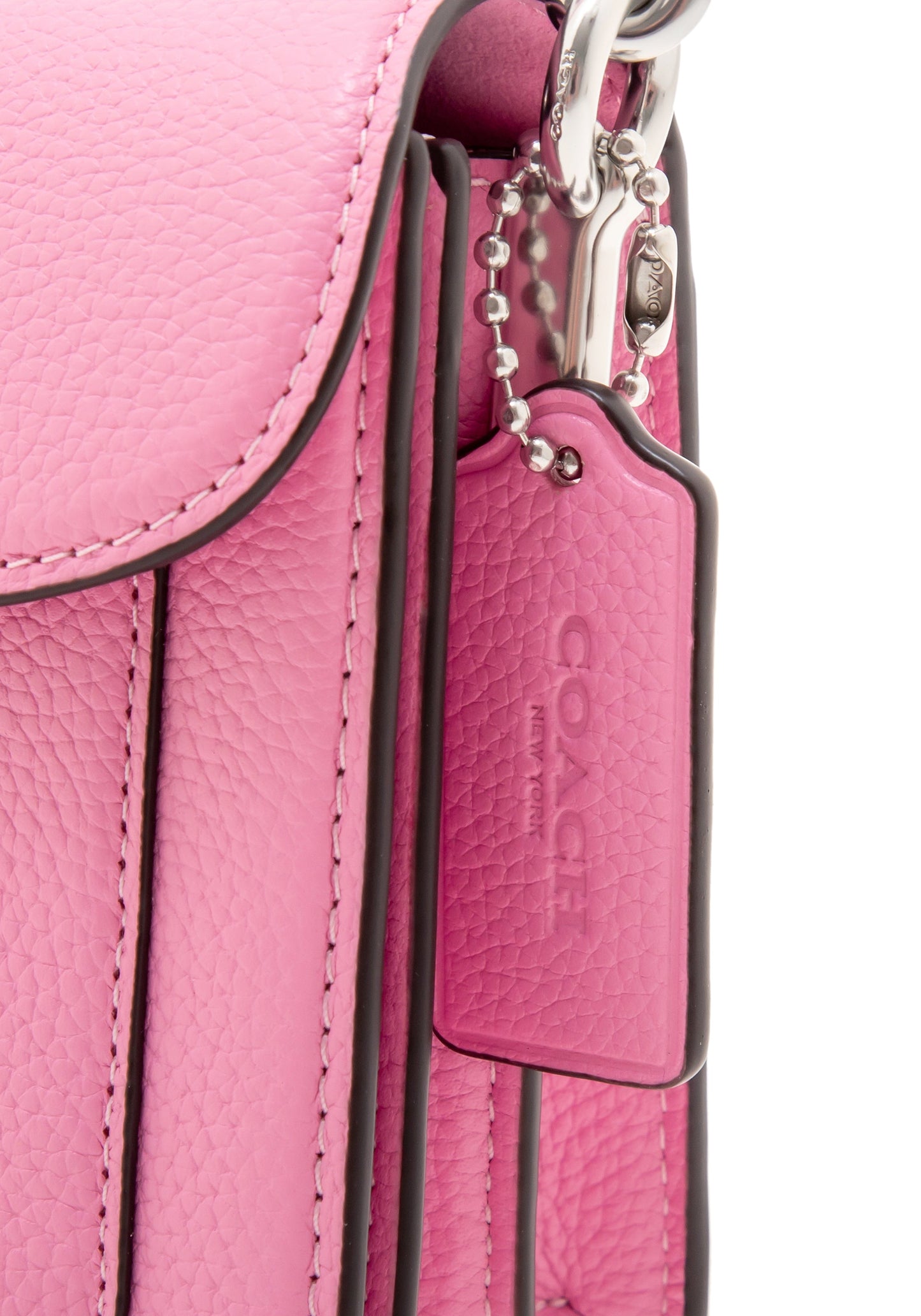 Tabby Shoulder Bag vivid pink | Bildmaterial bereitgestellt von SHOES.PLEASE.