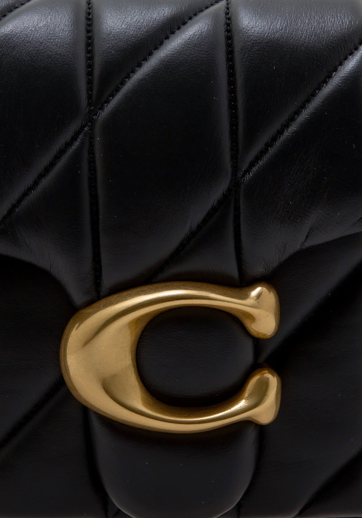 Tabby Quilted Shoulder Bag 26 black | Bildmaterial bereitgestellt von SHOES.PLEASE.