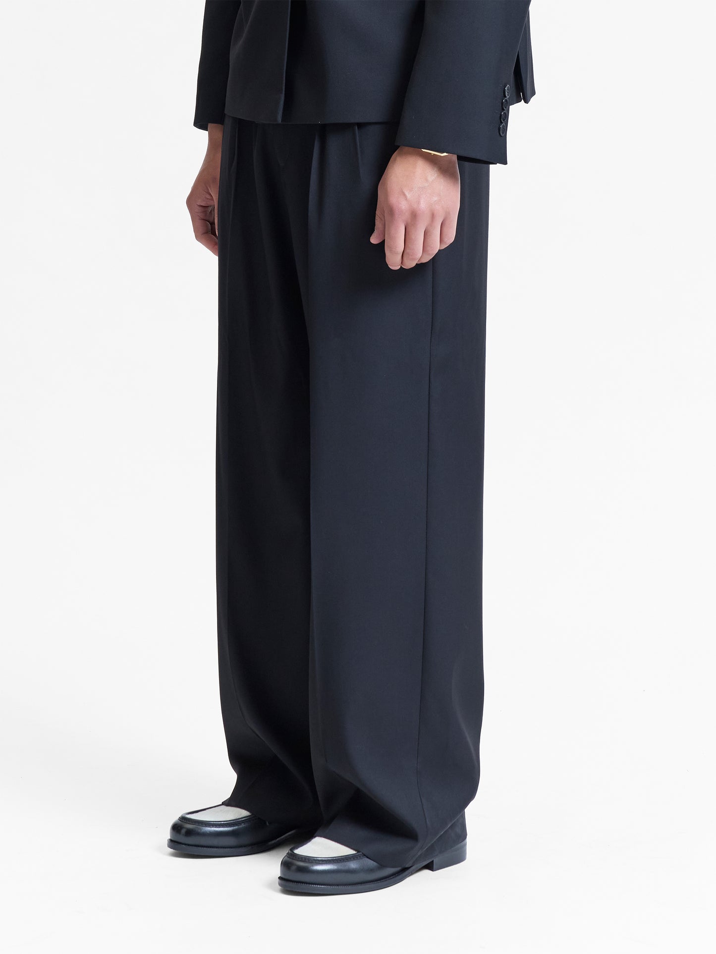 Tailored Baggy Pants black | Bildmaterial bereitgestellt von SHOES.PLEASE.