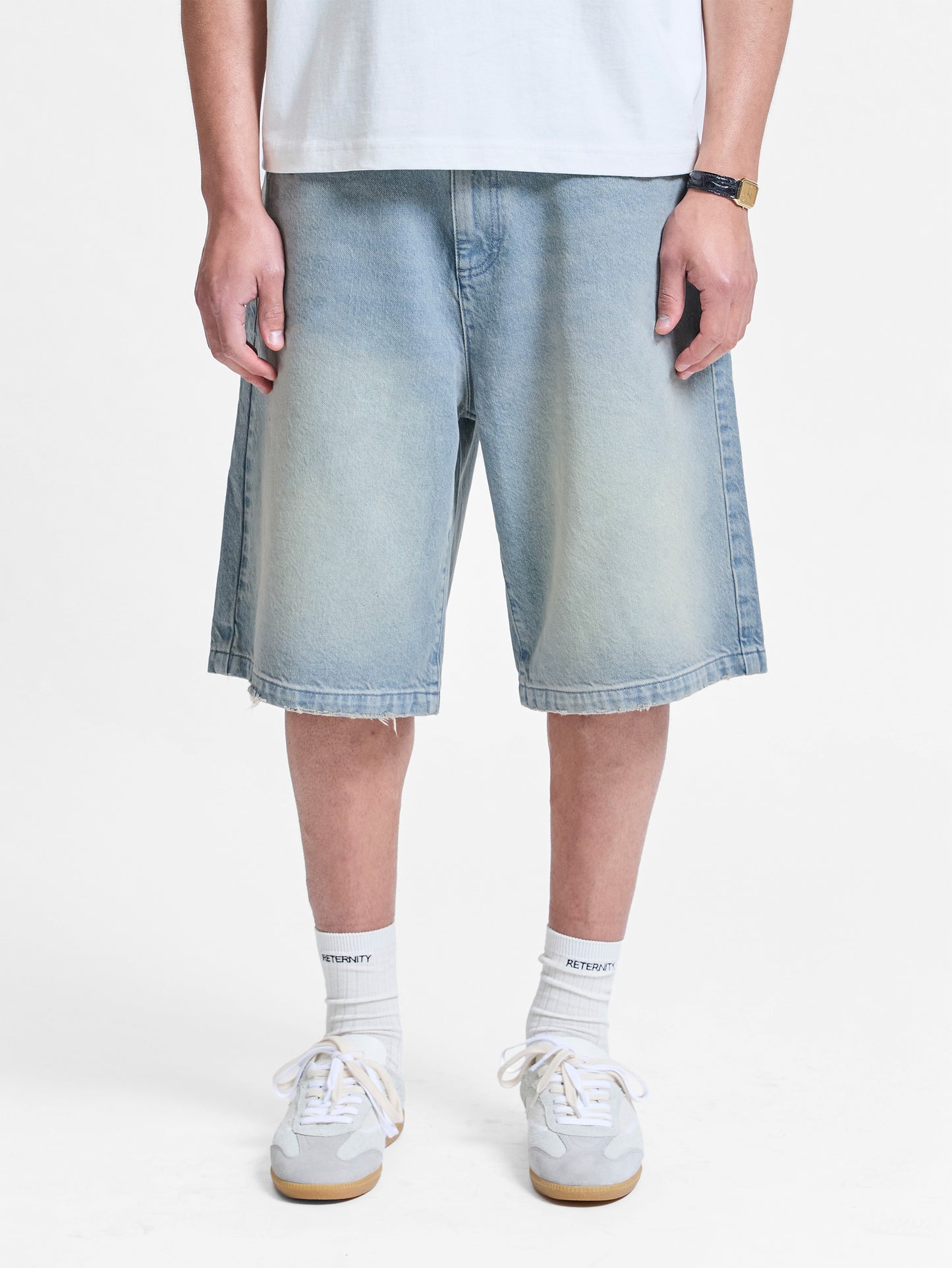 Essential Jorts light blue | Bildmaterial bereitgestellt von SHOES.PLEASE.
