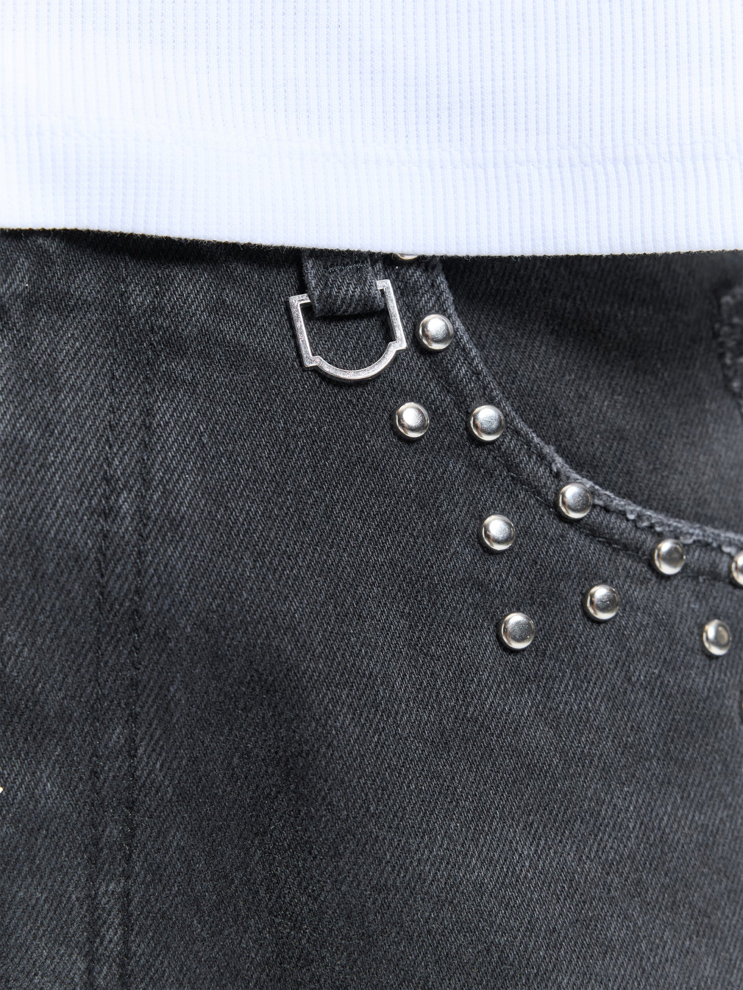 STUDDED JORTS black | Bildmaterial bereitgestellt von SHOES.PLEASE.