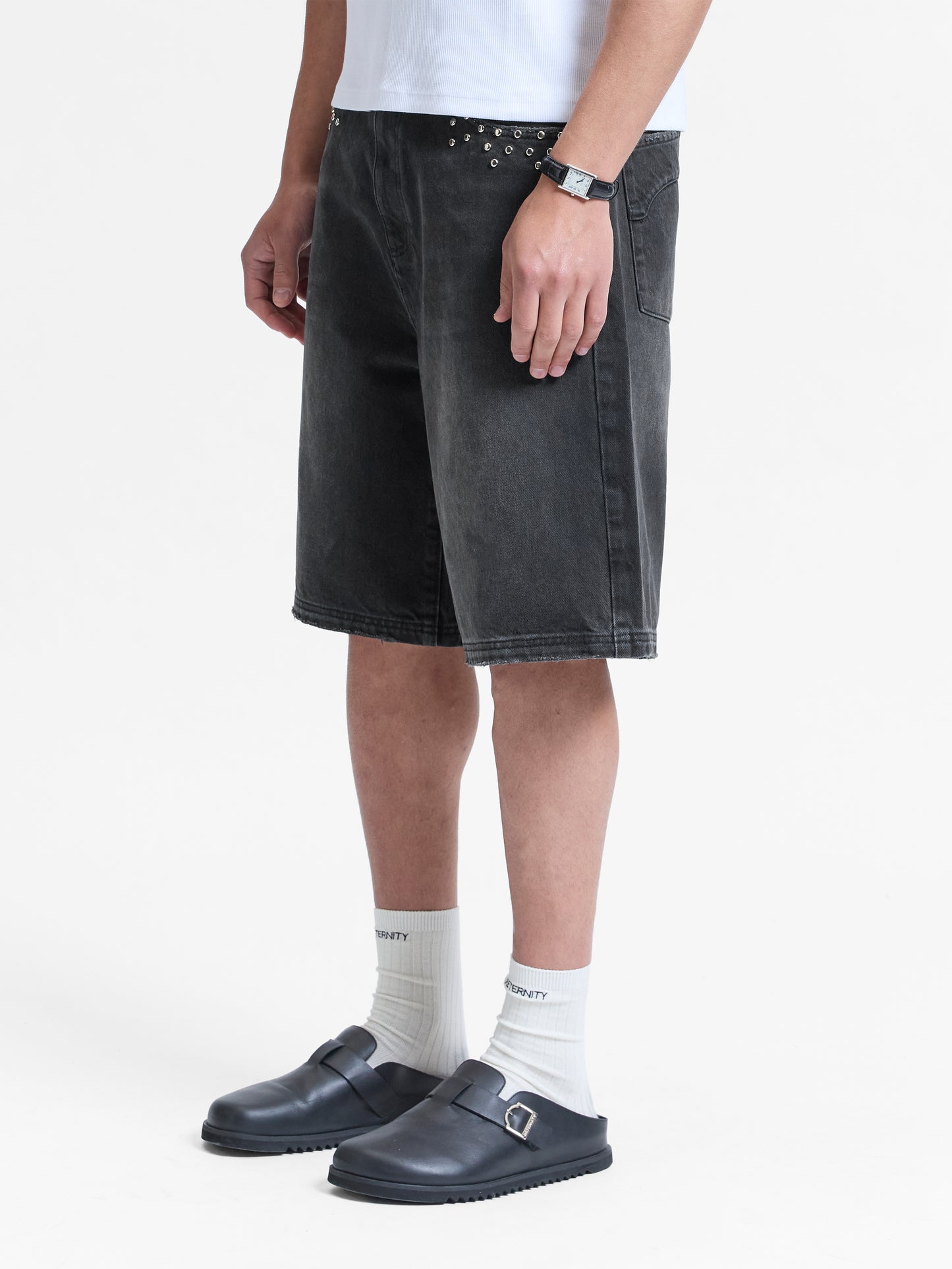 STUDDED JORTS black | Bildmaterial bereitgestellt von SHOES.PLEASE.