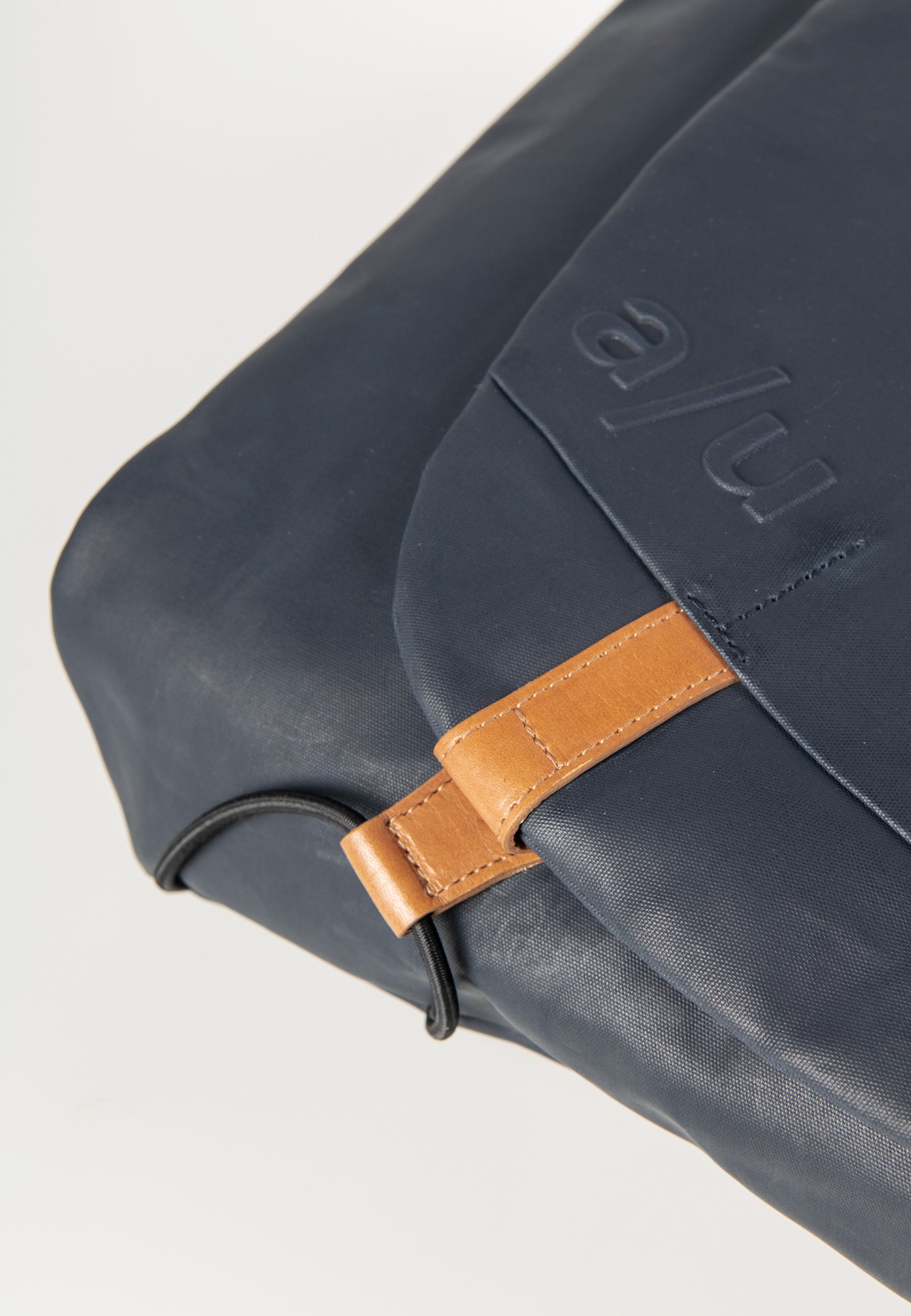 Matsumoto Umhängetasche night blue | Bildmaterial bereitgestellt von SHOES.PLEASE.