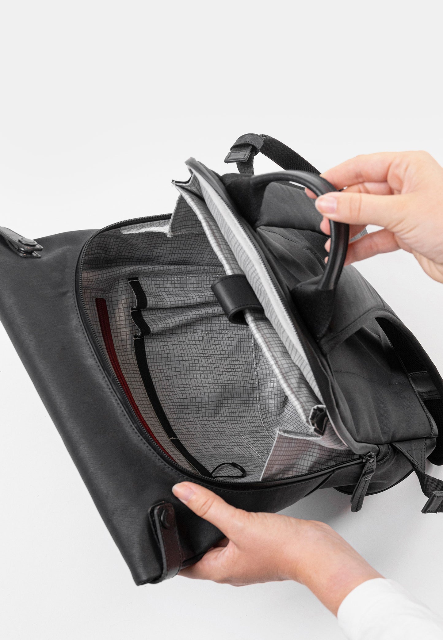 Wakayama Rucksack black | Bildmaterial bereitgestellt von SHOES.PLEASE.