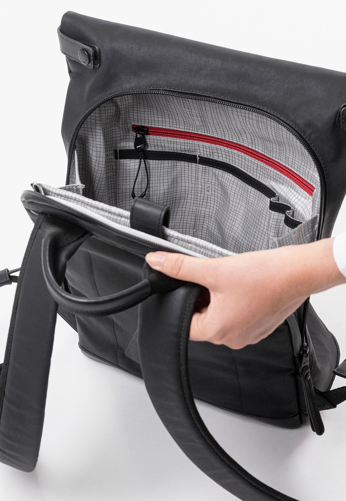 Wakayama Rucksack black | Bildmaterial bereitgestellt von SHOES.PLEASE.