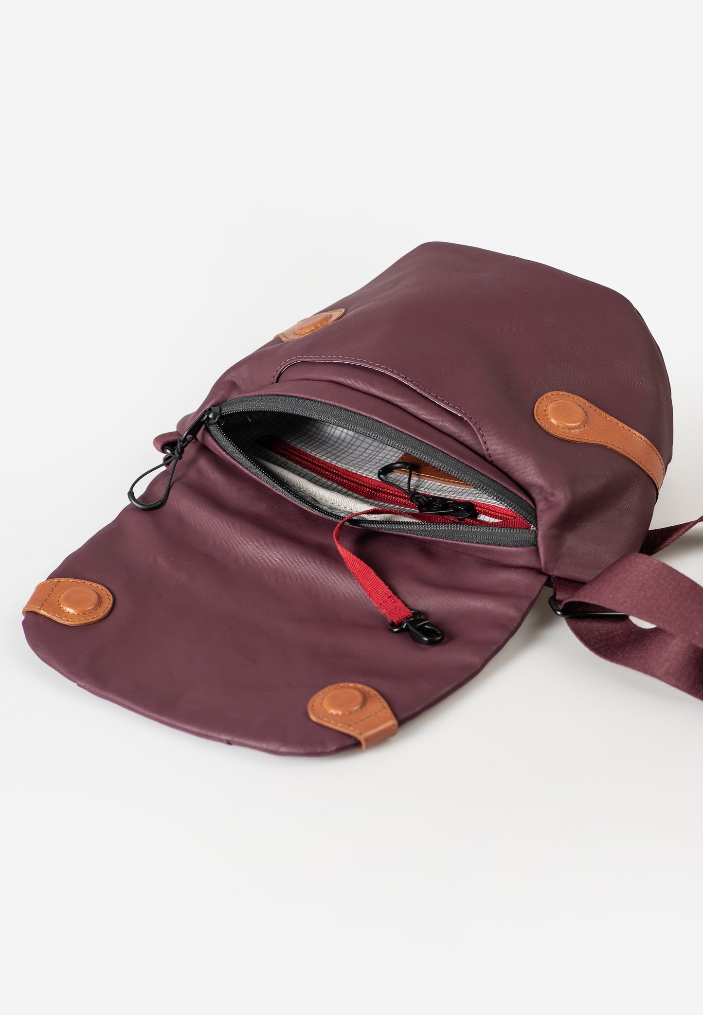 Kazo Japan cherry laquer | Bildmaterial bereitgestellt von SHOES.PLEASE.