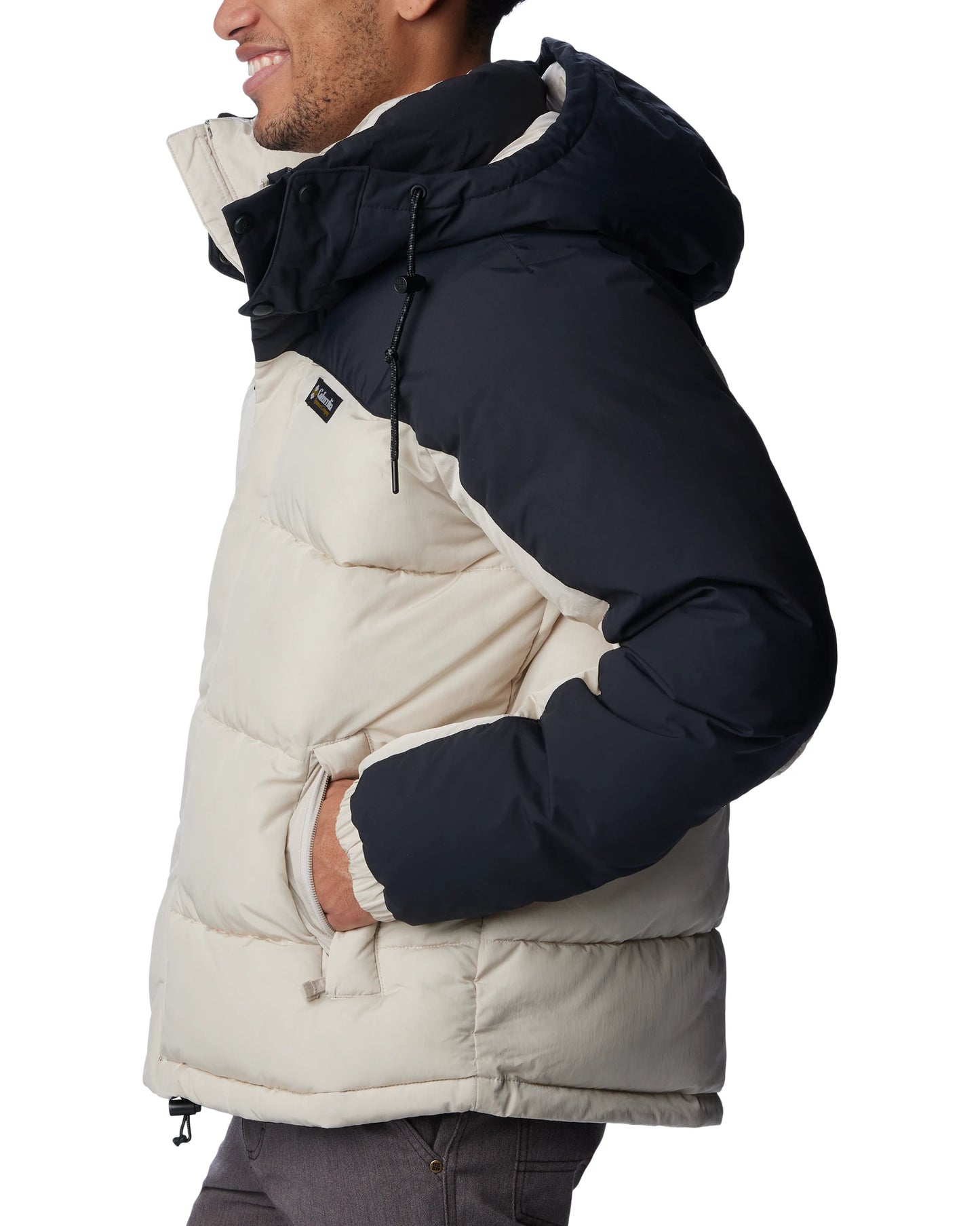 Snowqualmie Jacket dark stone/black | Bildmaterial bereitgestellt von SHOES.PLEASE.