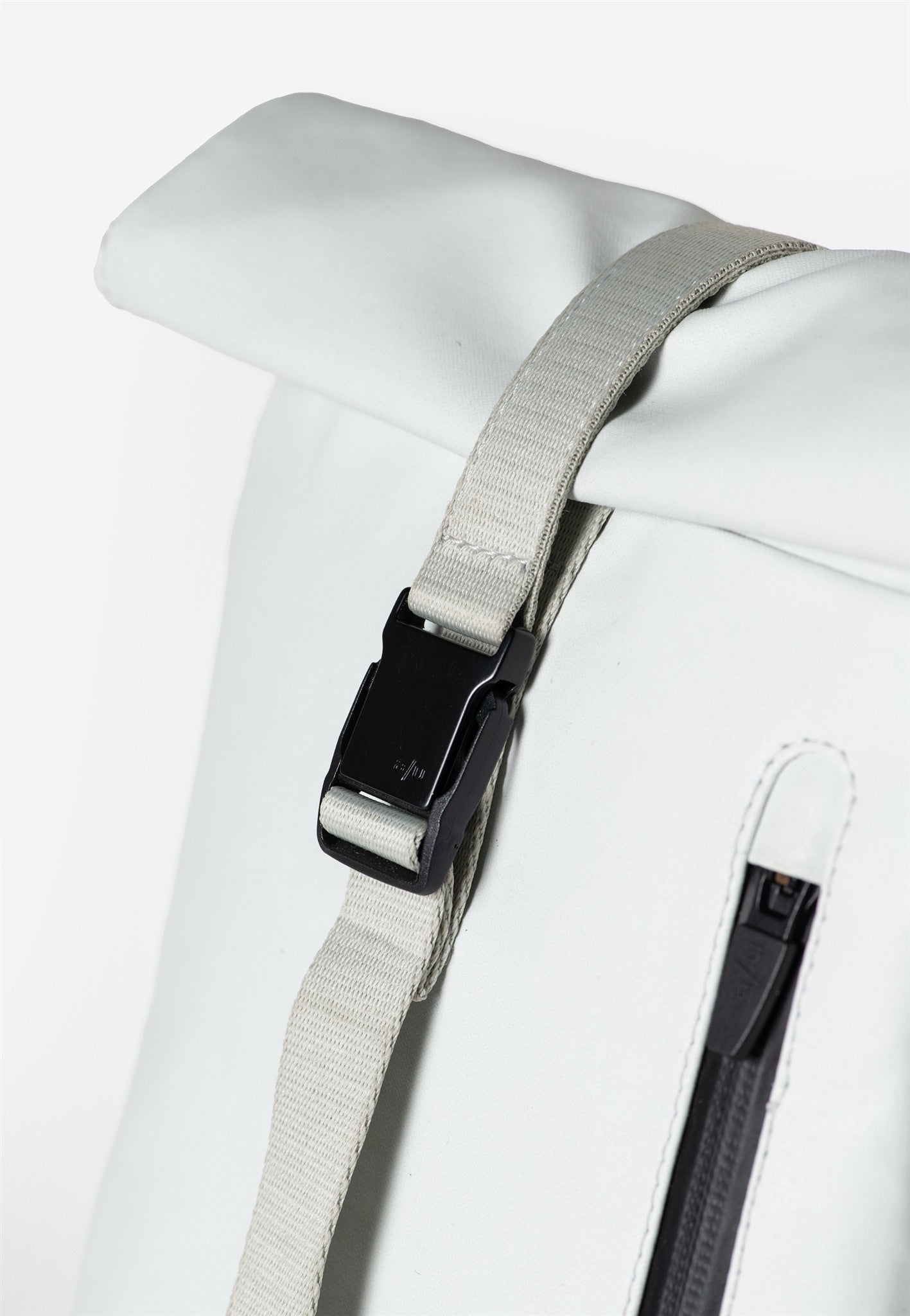 Kuji RE Rolltop Umhängetasche Japan RE cloud nine | Bildmaterial bereitgestellt von SHOES.PLEASE.