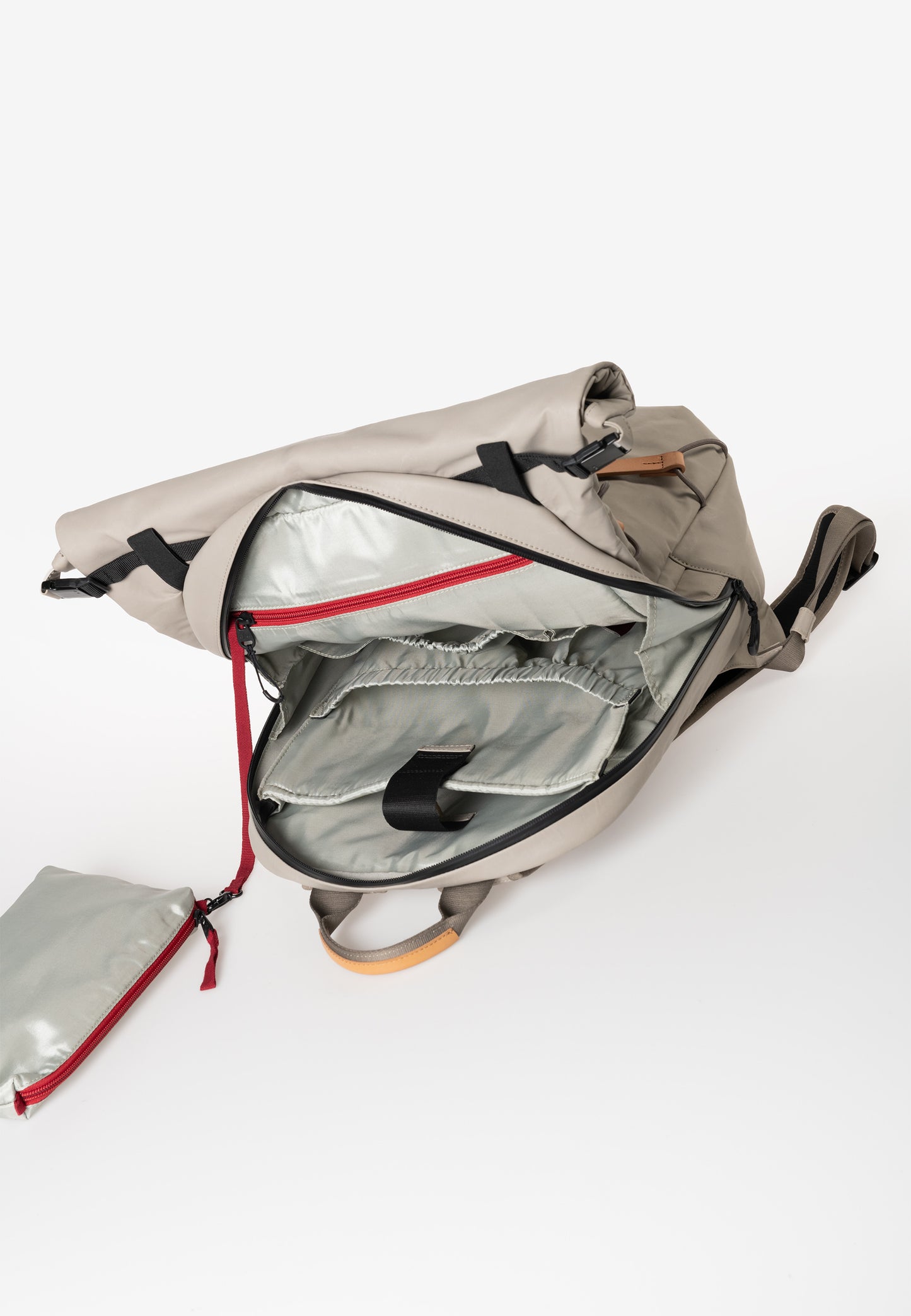 Kitakami RE driftwood | Bildmaterial bereitgestellt von SHOES.PLEASE.