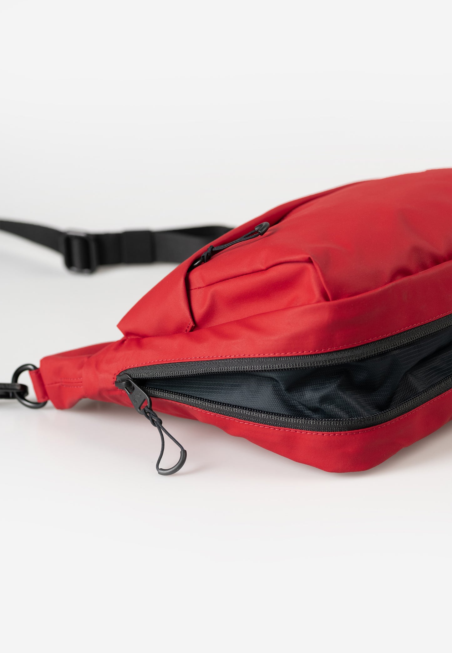 Nanuki RE LITE Japan RE LITE red | Bildmaterial bereitgestellt von SHOES.PLEASE.