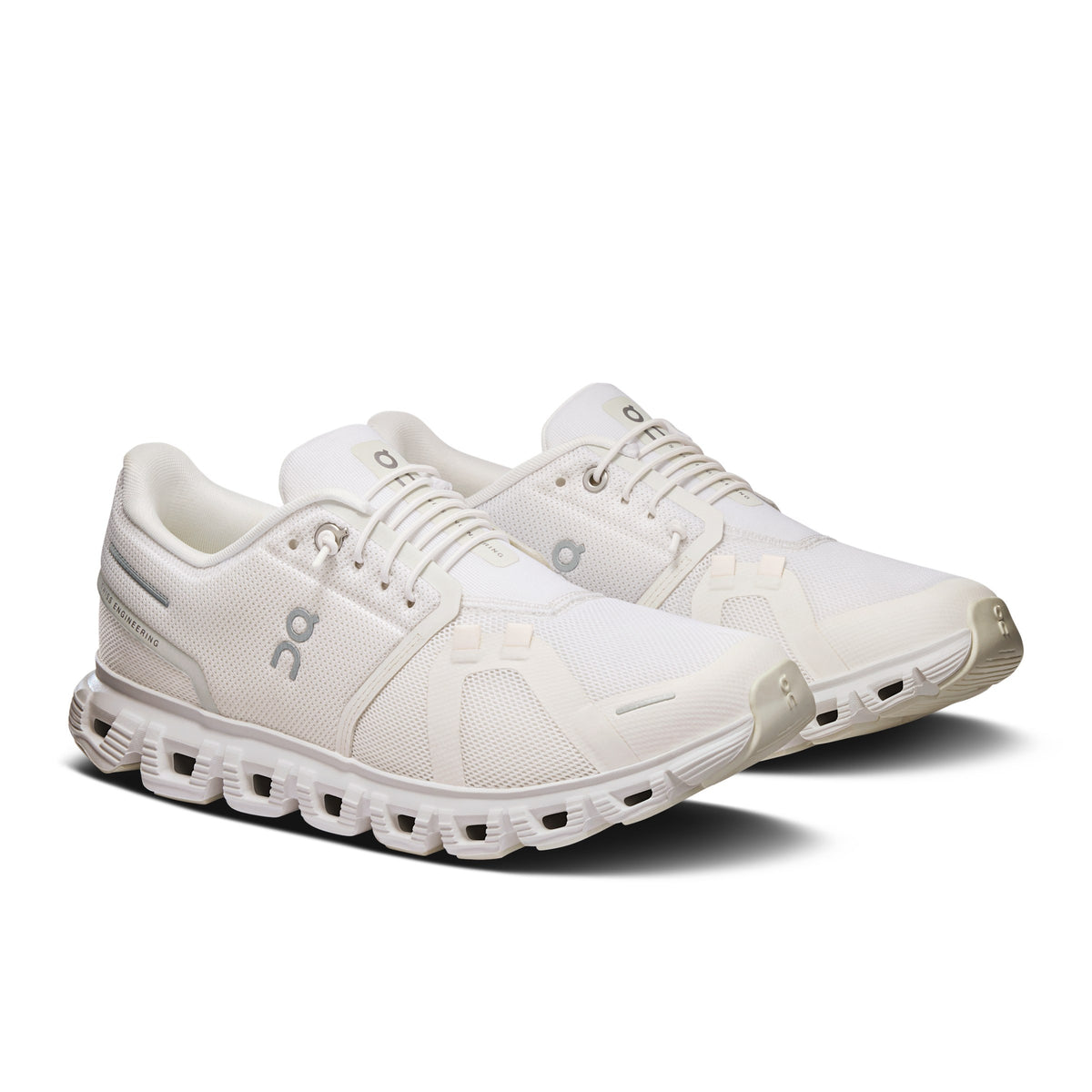 ON Schuhe Damen Cloud 6 W weiß | Bildmaterial bereitgestellt von SHOES.PLEASE.