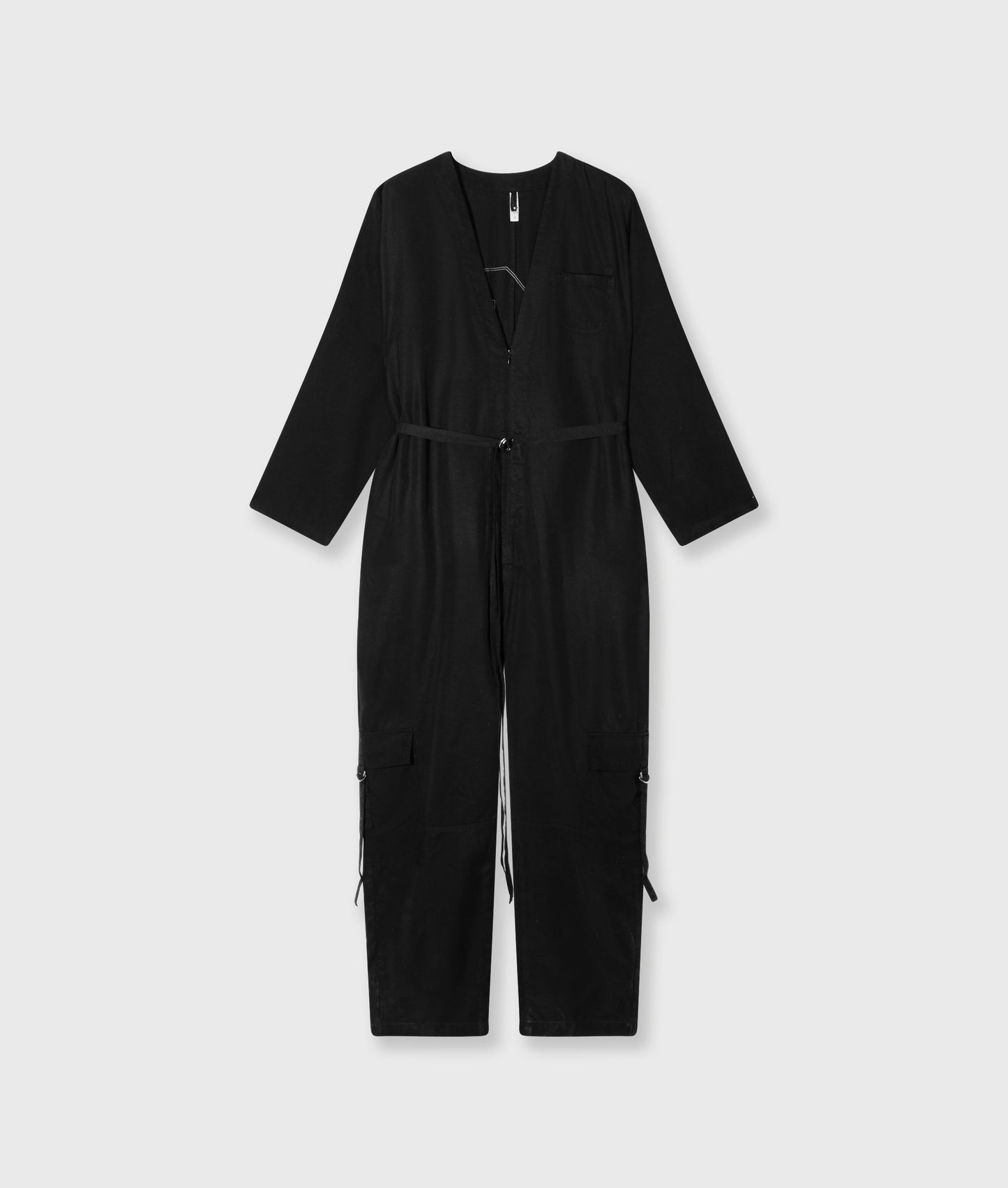 Comfort Jumpsuit Tencel black | Bildmaterial bereitgestellt von SHOES.PLEASE.