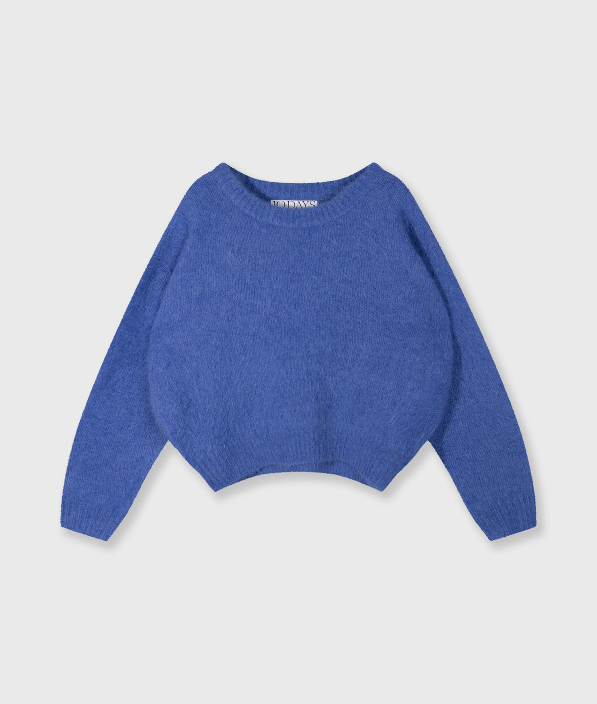hairy knit sweater ultramarine | Bildmaterial bereitgestellt von SHOES.PLEASE.