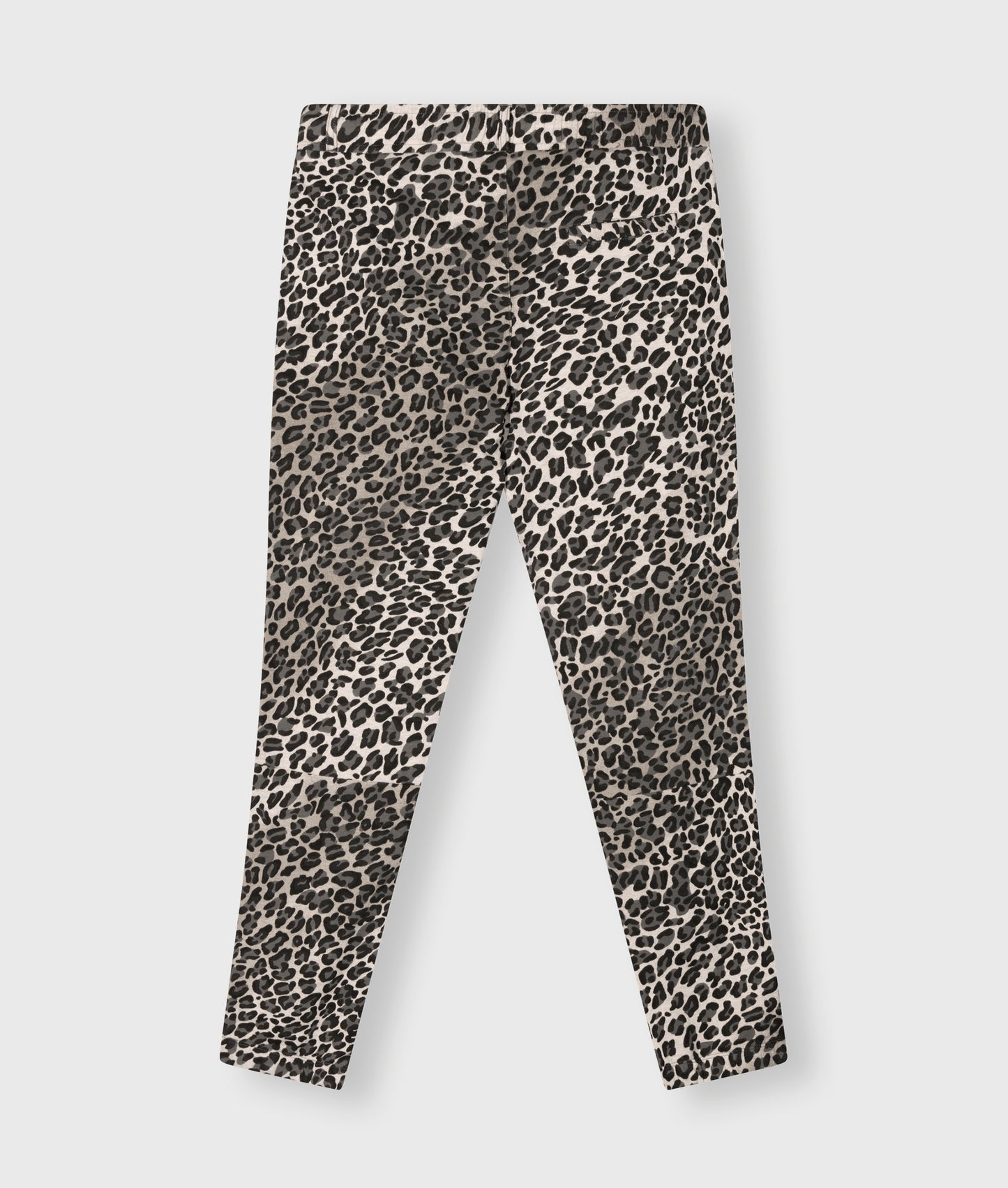 Cropped Jogger Leopard soft white melee | Bildmaterial bereitgestellt von SHOES.PLEASE.