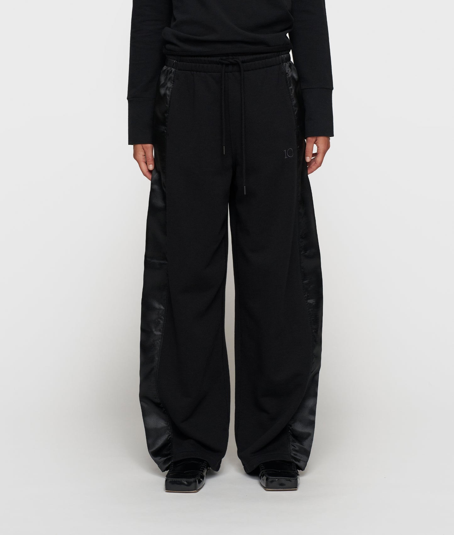 Western Jogger Satin black | Bildmaterial bereitgestellt von SHOES.PLEASE.