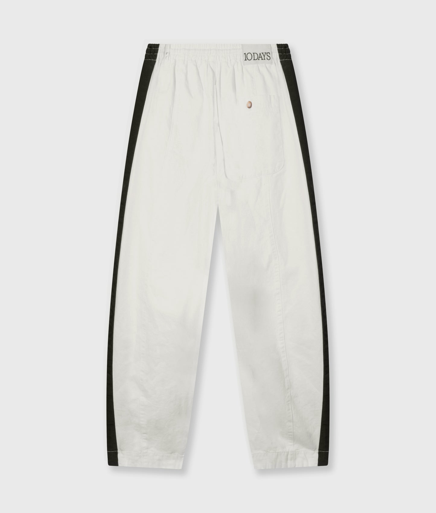 Wide Tapered Pants Twill ecru | Bildmaterial bereitgestellt von SHOES.PLEASE.