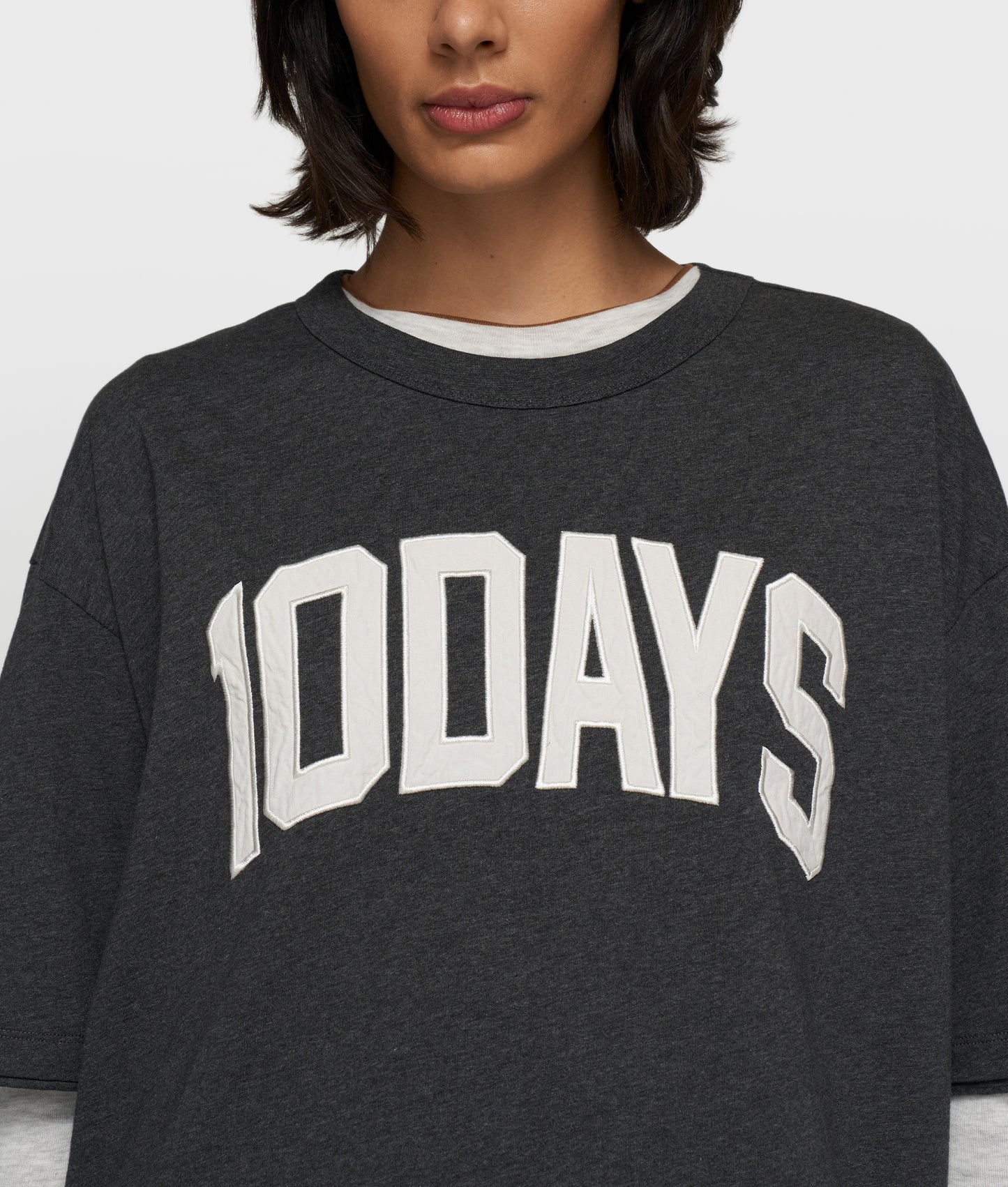 Baseball Tee 10Days antra melee | Bildmaterial bereitgestellt von SHOES.PLEASE.