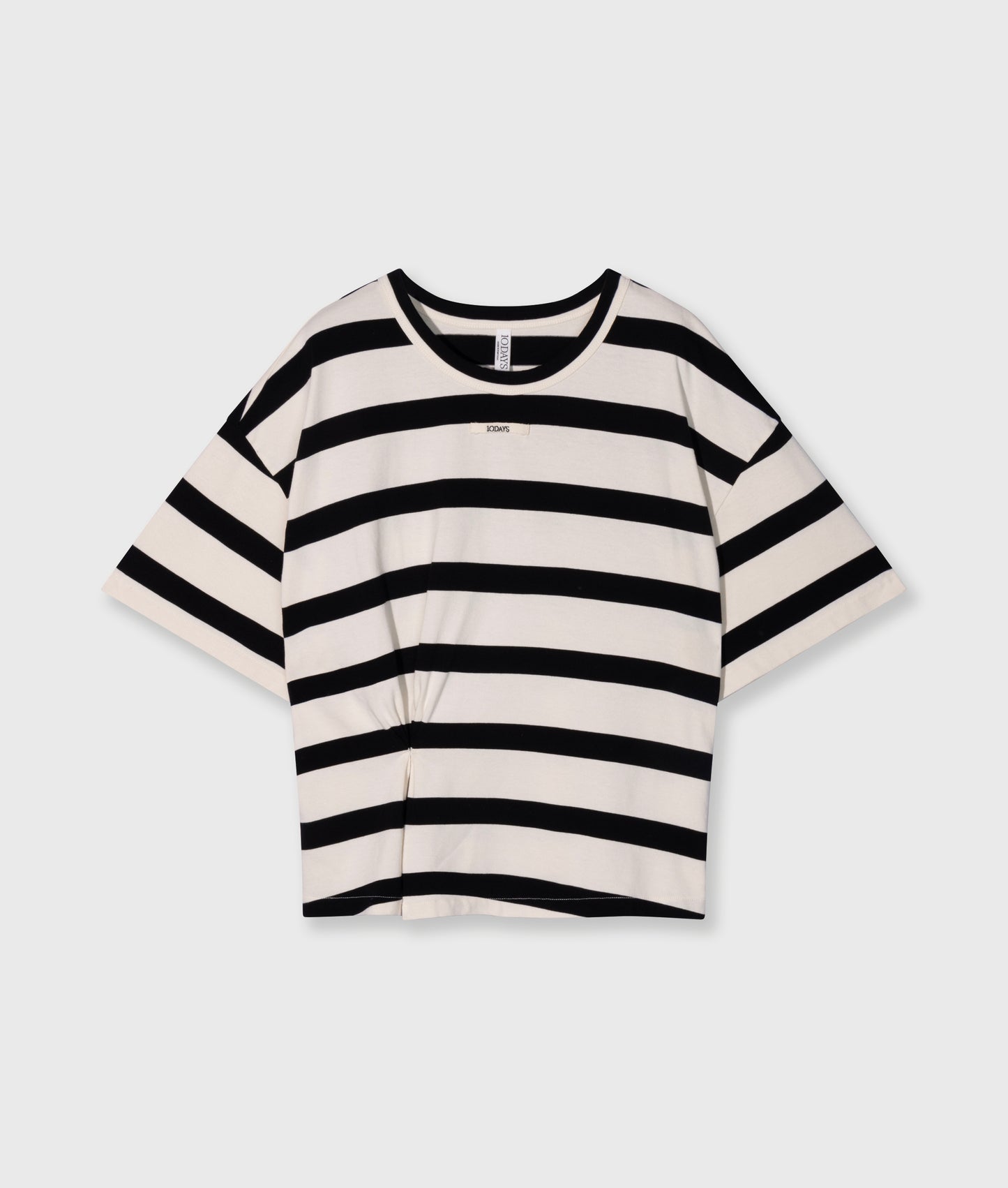 Tee Gathering Stripes ecru/black | Bildmaterial bereitgestellt von SHOES.PLEASE.
