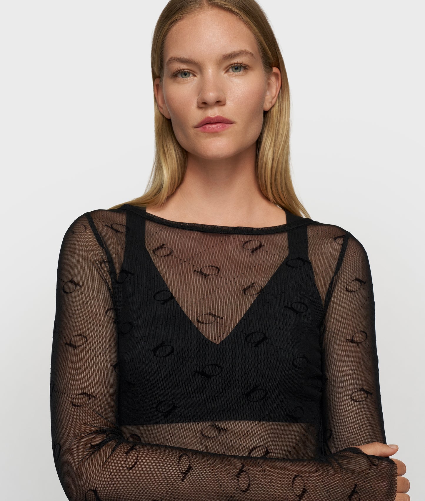 Mesh Long Sleeve Monogram black | Bildmaterial bereitgestellt von SHOES.PLEASE.