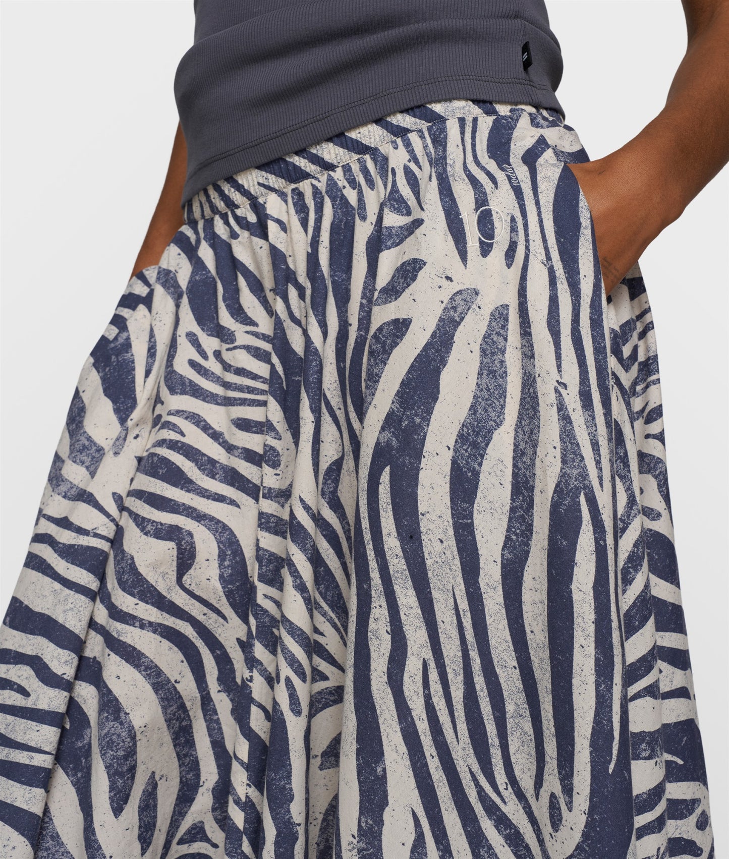 Wide Skirt Zebra Voile light vanilla | Bildmaterial bereitgestellt von SHOES.PLEASE.