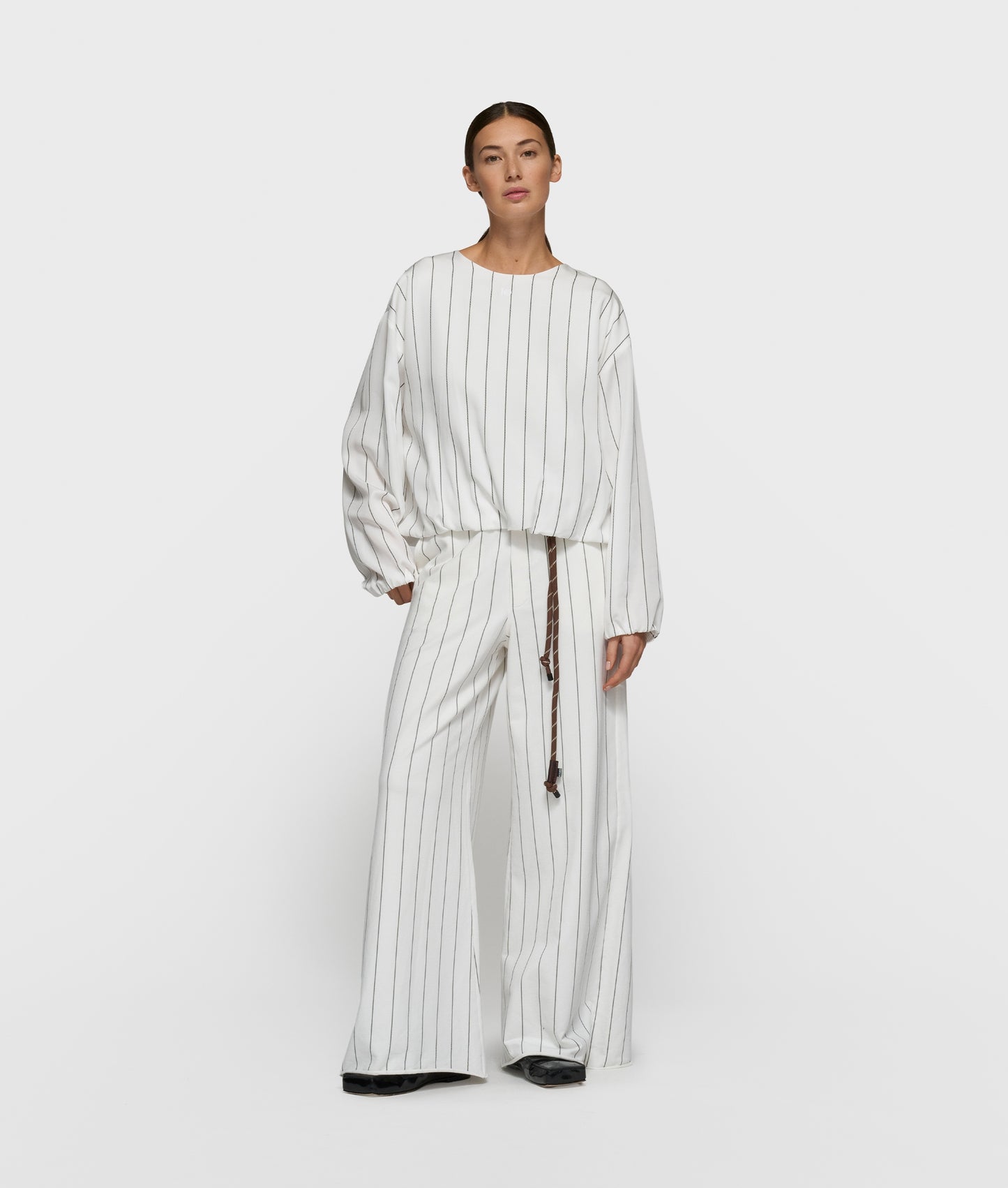 Balloon Blouse Pinstripe ecru | Bildmaterial bereitgestellt von SHOES.PLEASE.