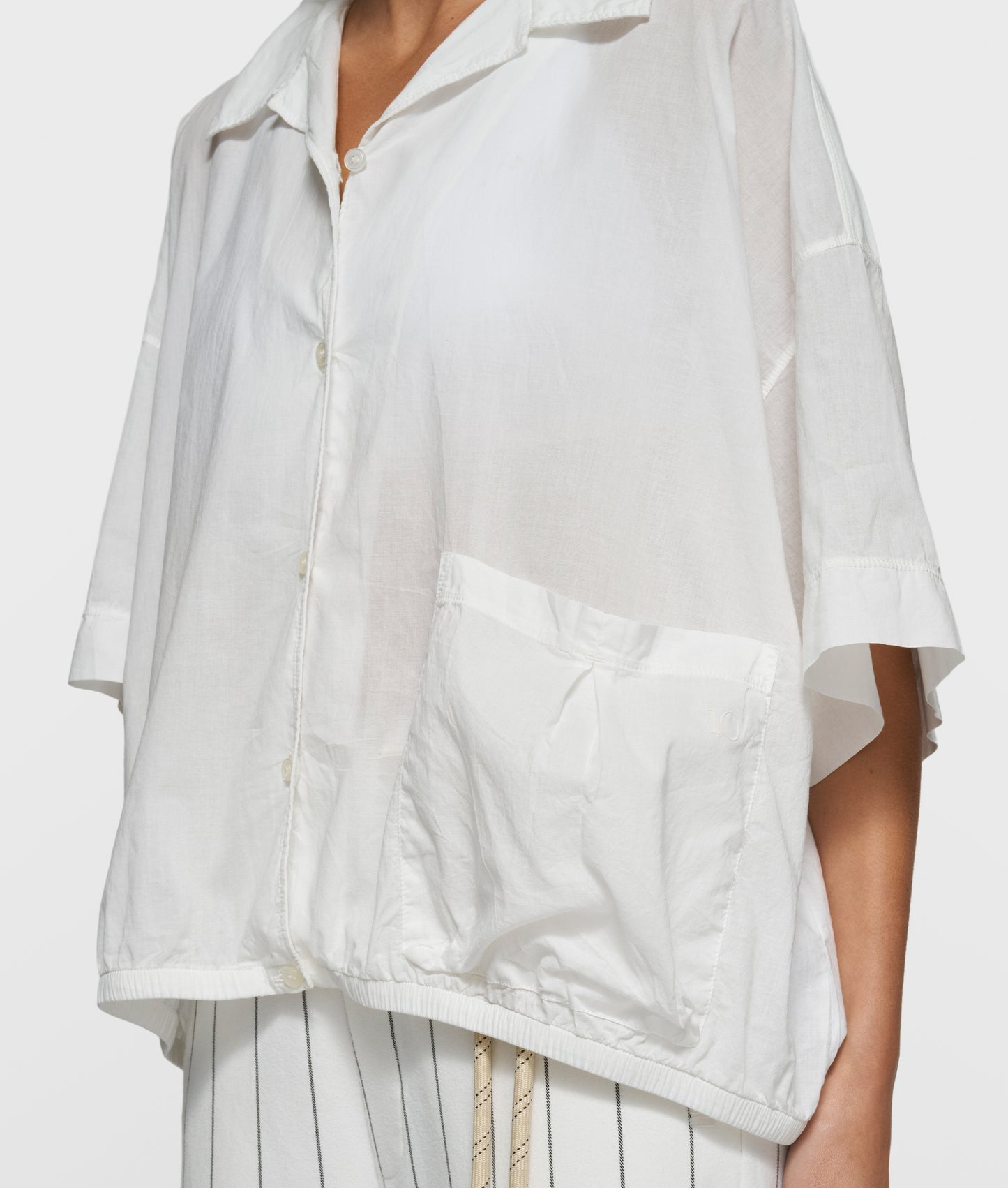 Oversized Blouse Jacket ecru | Bildmaterial bereitgestellt von SHOES.PLEASE.