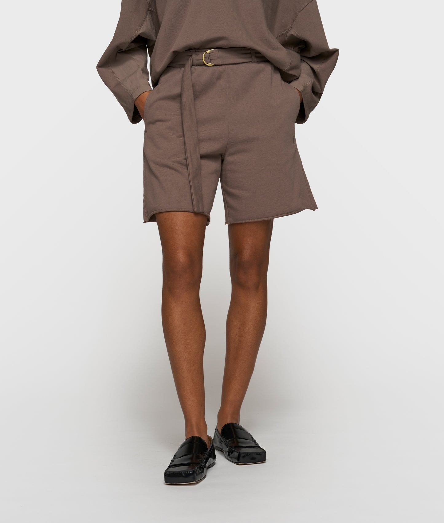 Belted Shorts Fleece moonrock | Bildmaterial bereitgestellt von SHOES.PLEASE.