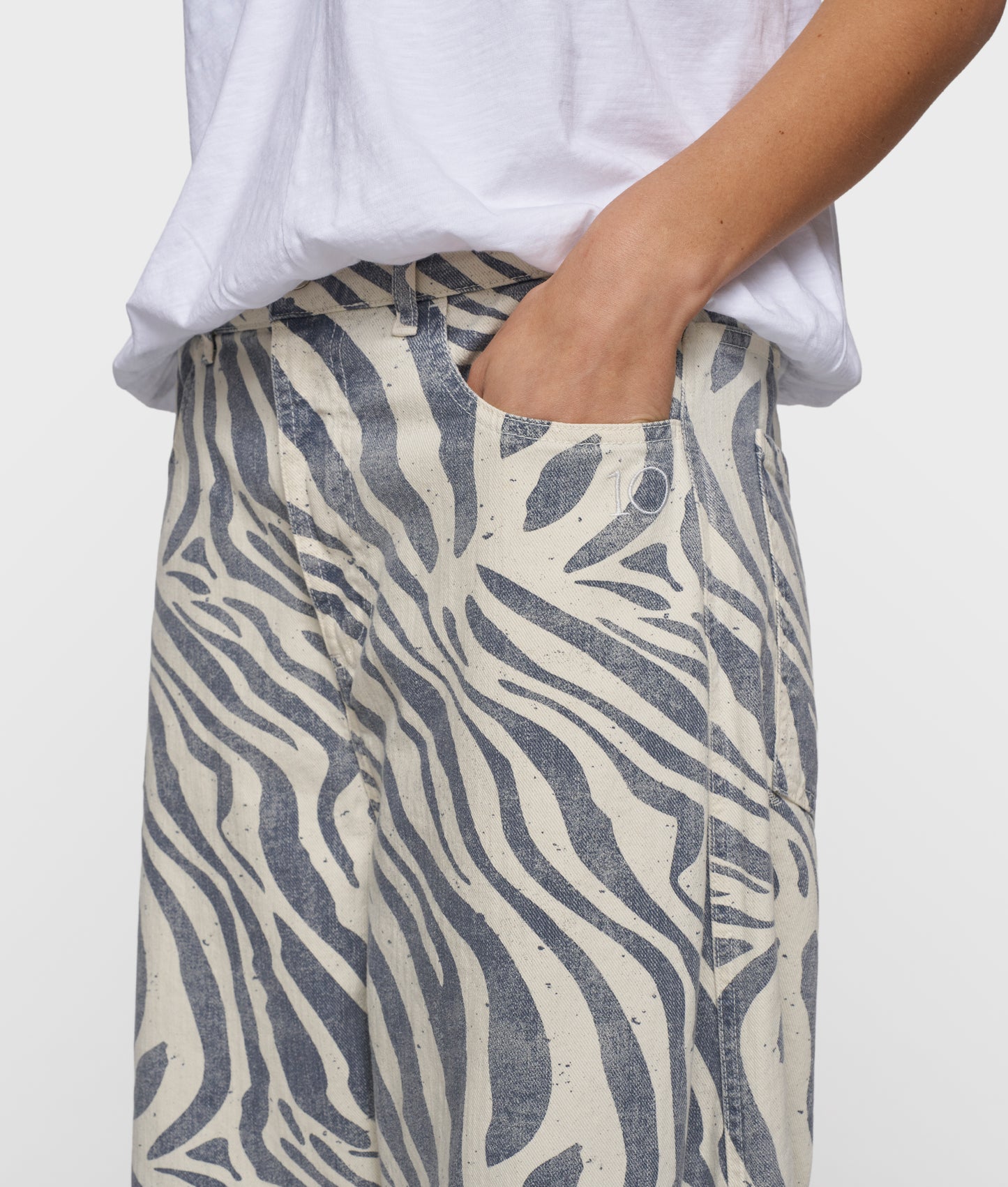 Western Pants Zebra light vanilla | Bildmaterial bereitgestellt von SHOES.PLEASE.