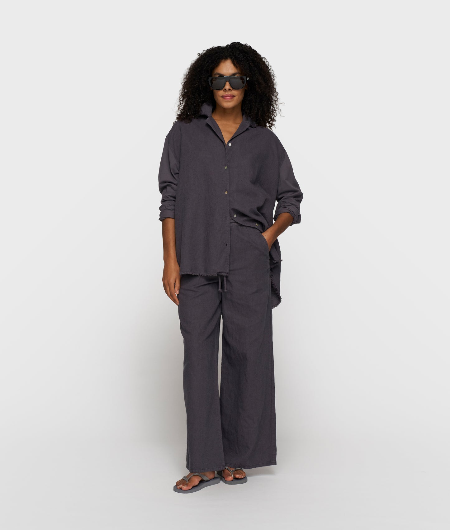 Cotton Linen Blouse steelblue | Bildmaterial bereitgestellt von SHOES.PLEASE.