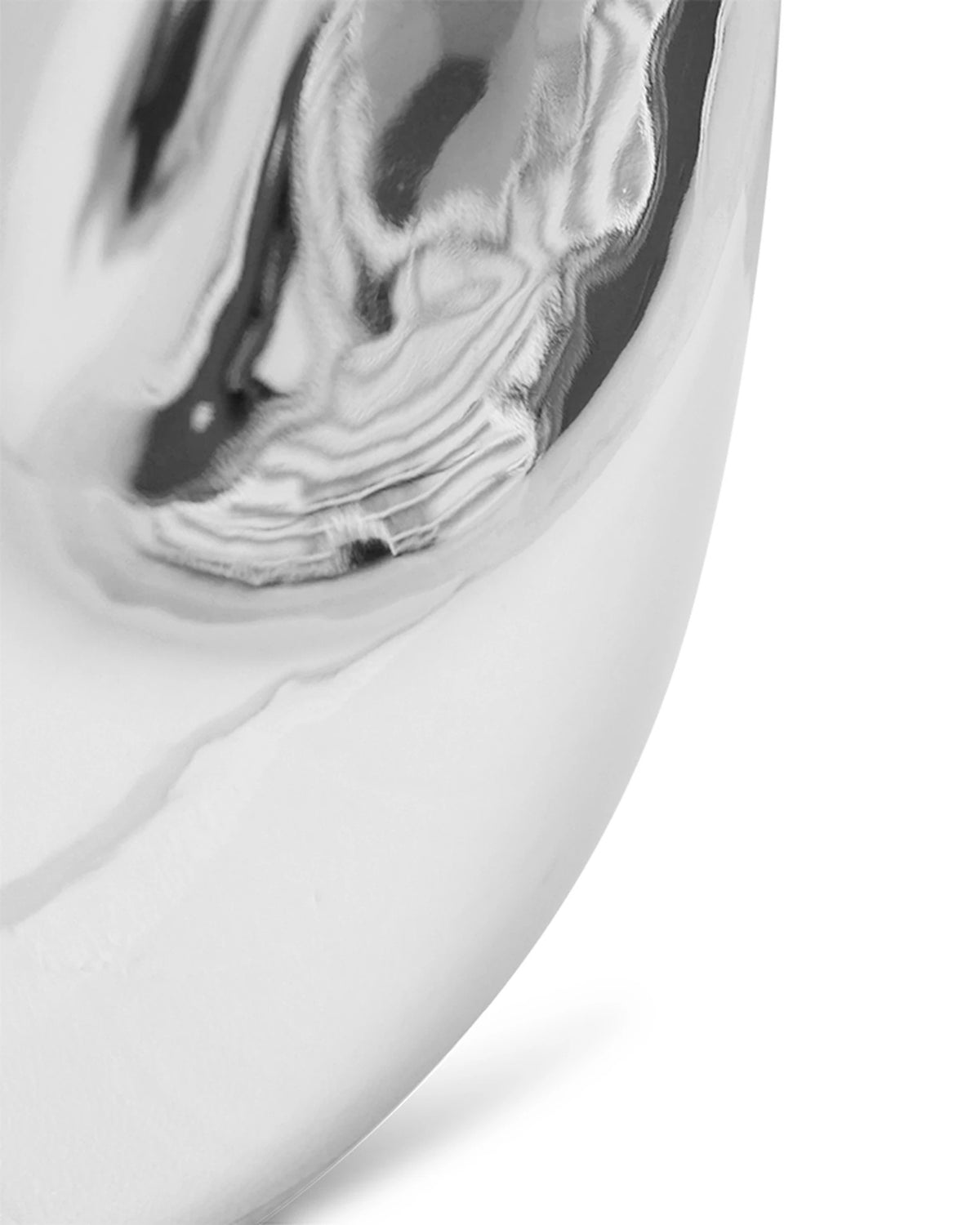 Currents chrome side table | Bildmaterial bereitgestellt von SHOES.PLEASE.