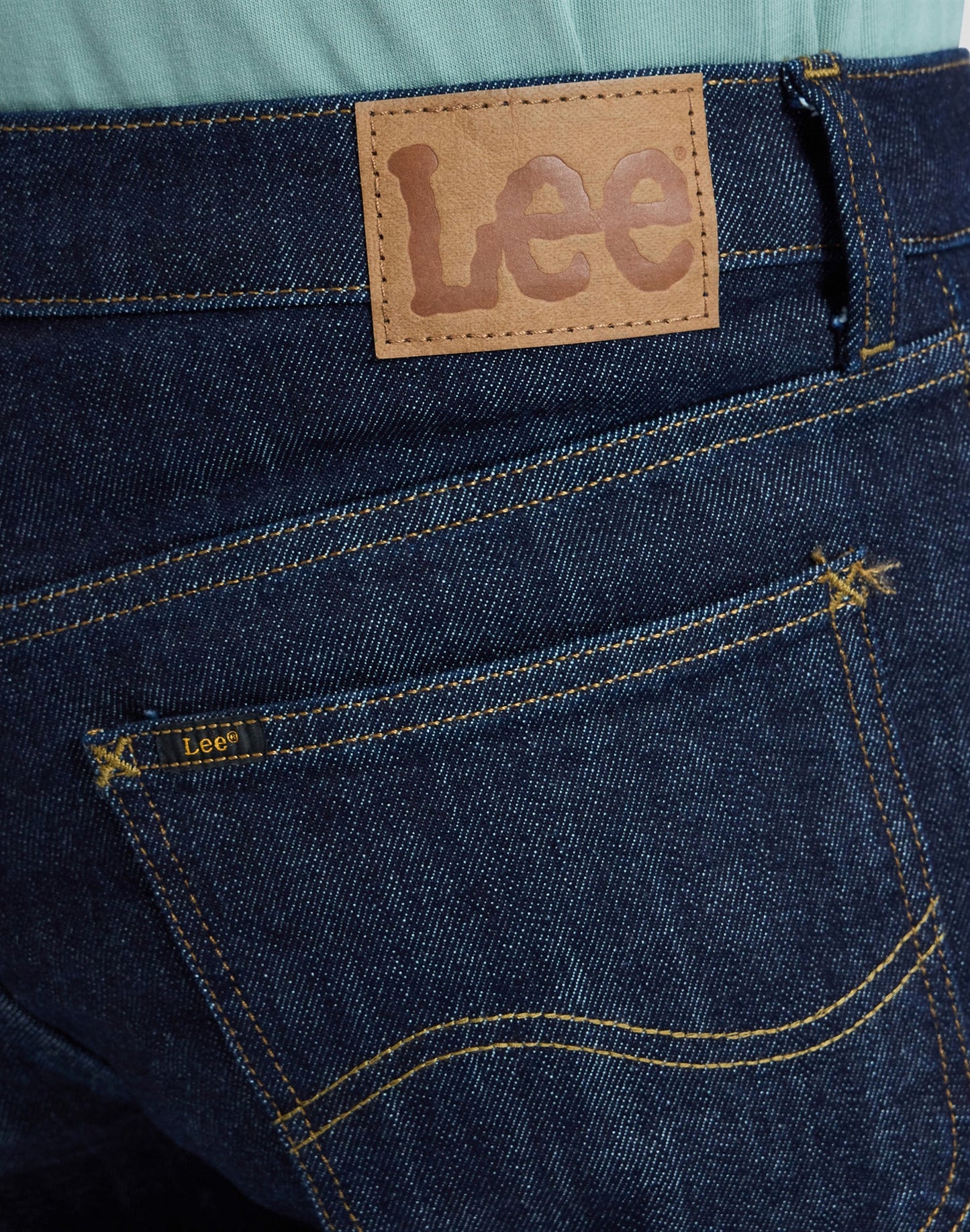 DAREN_ZIP_FLY RINSE medium denim | Bildmaterial bereitgestellt von SHOES.PLEASE.