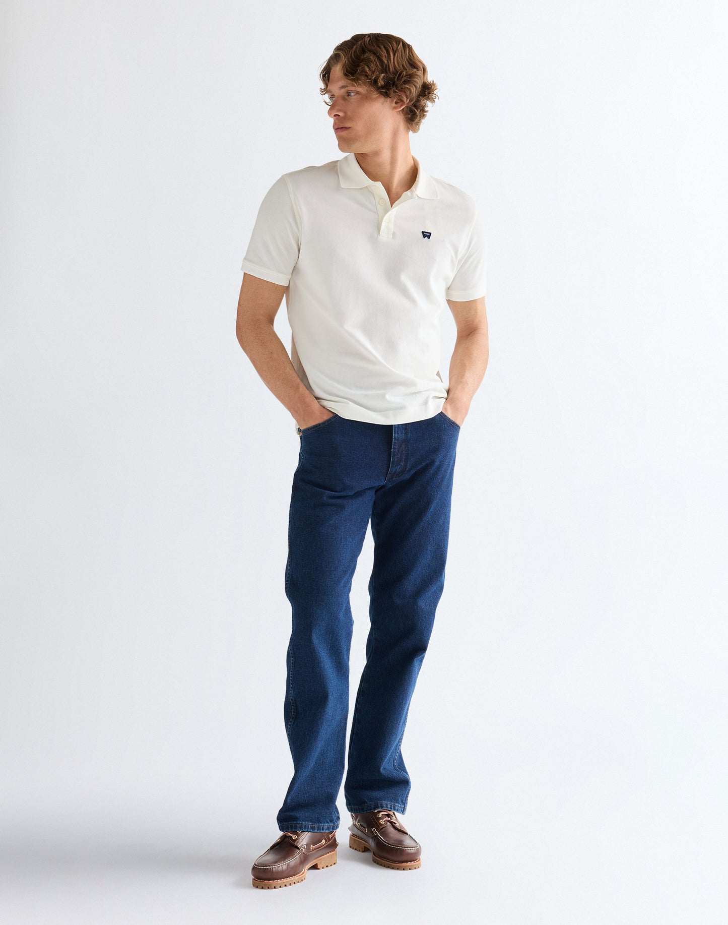POLO SHIRT worn white | Bildmaterial bereitgestellt von SHOES.PLEASE.