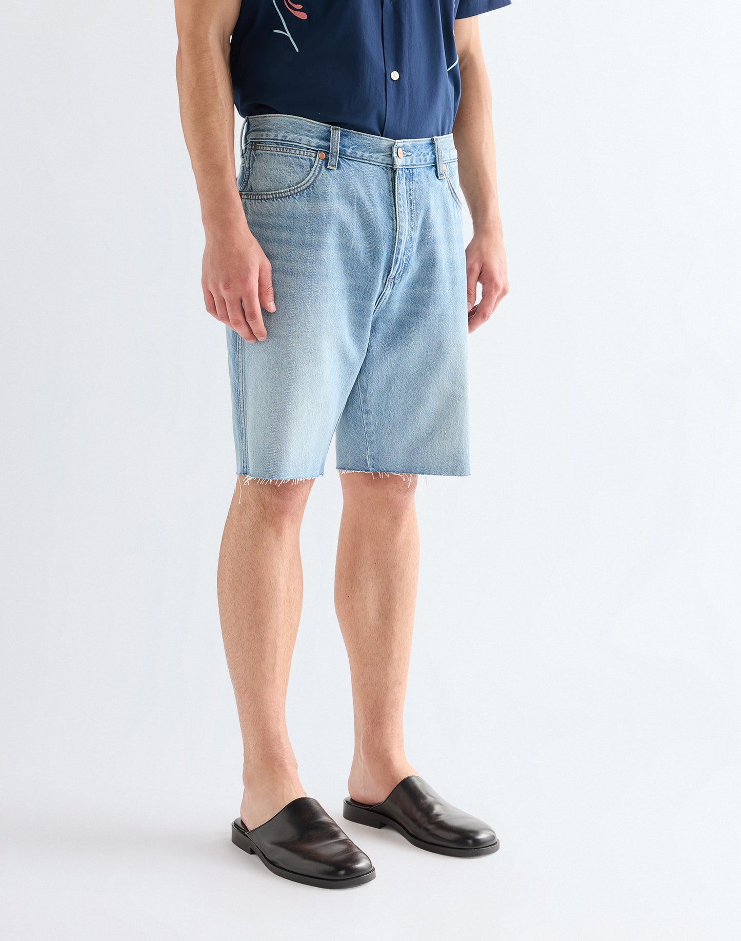 COWBOY SHORTS dawn | Bildmaterial bereitgestellt von SHOES.PLEASE.