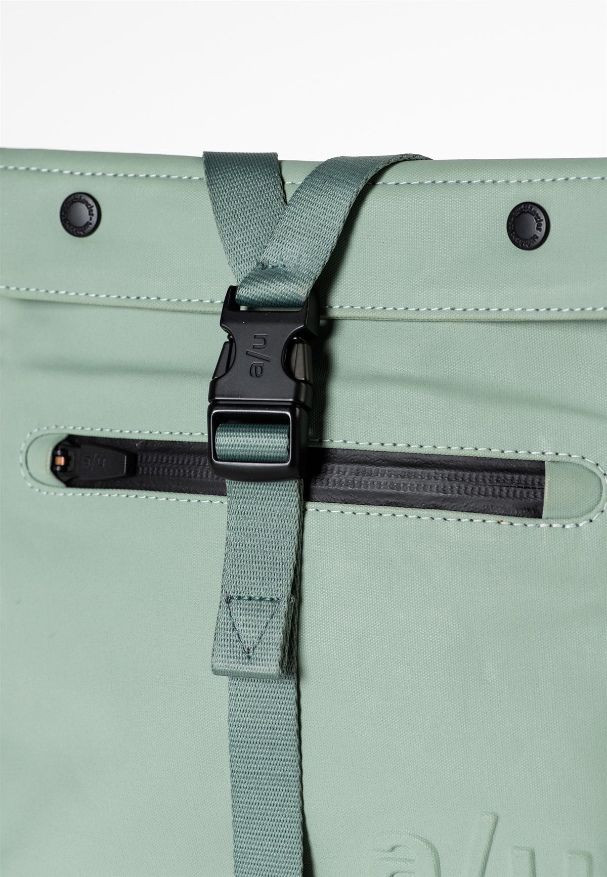 Tsu Bauchtasche Japan sage green | Bildmaterial bereitgestellt von SHOES.PLEASE.