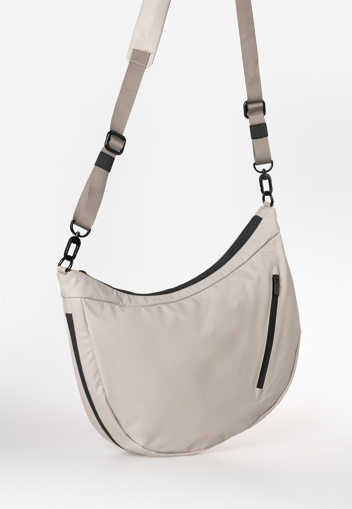 Koyoshi RE Halfmoon Bag Japan RE driftwood | Bildmaterial bereitgestellt von SHOES.PLEASE.